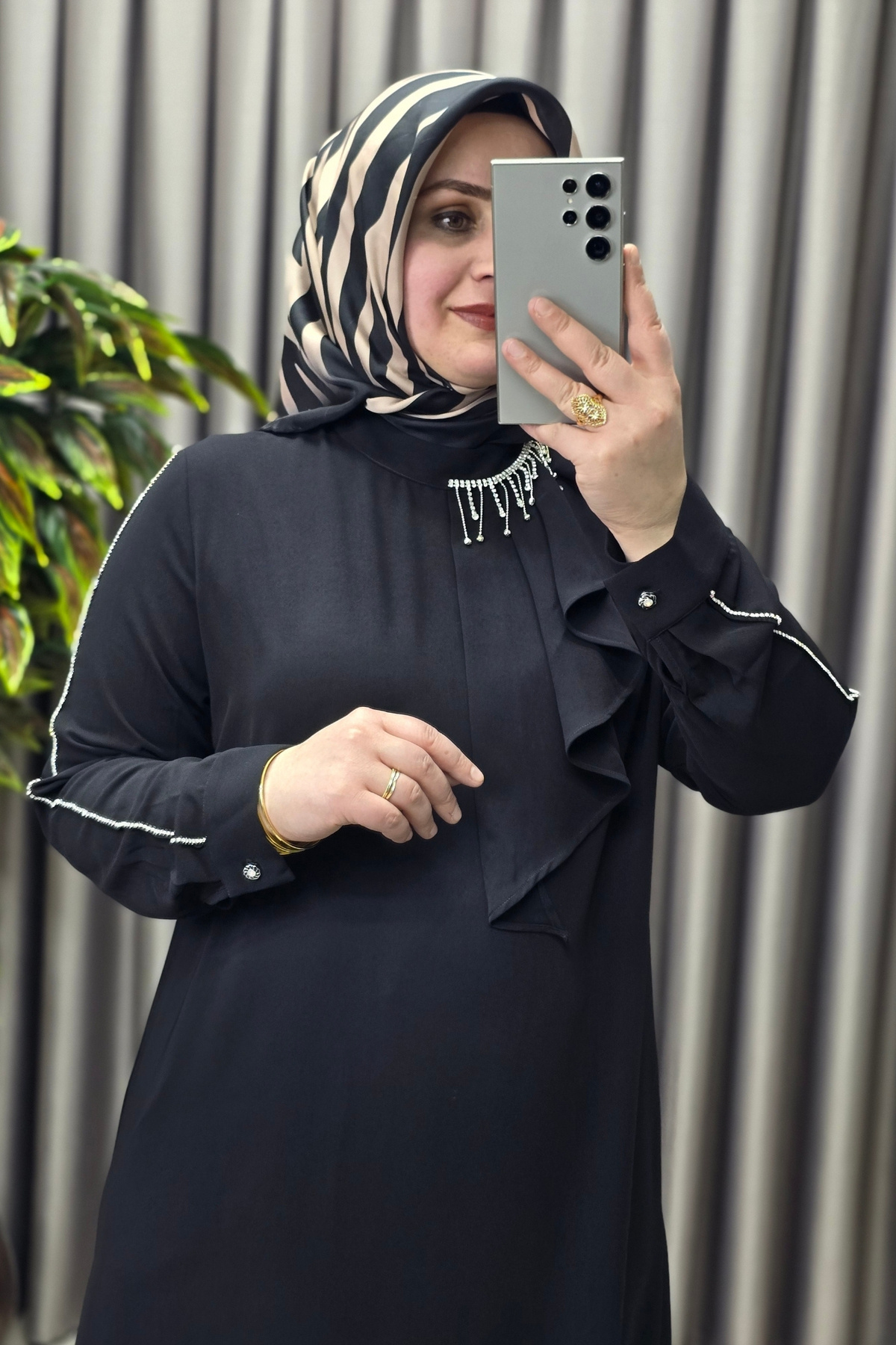 Kadın Tesettür Giyim Büyük Beden Taşlı Fular Krep Abiye Tunik