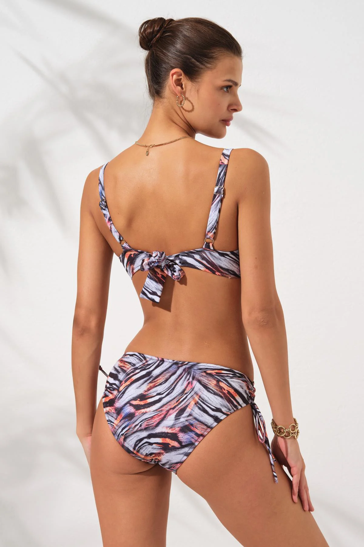 Kadın Tiger Kaplan Desenli Sole Kaplı Toparlayıcı Bikini