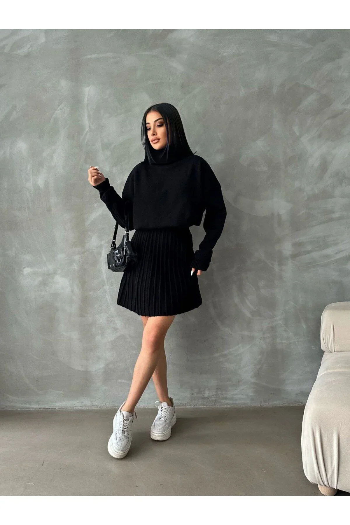 Kadın Triko Takım Pilise Etekli Siyah Günlük Kombin - Görsel 3