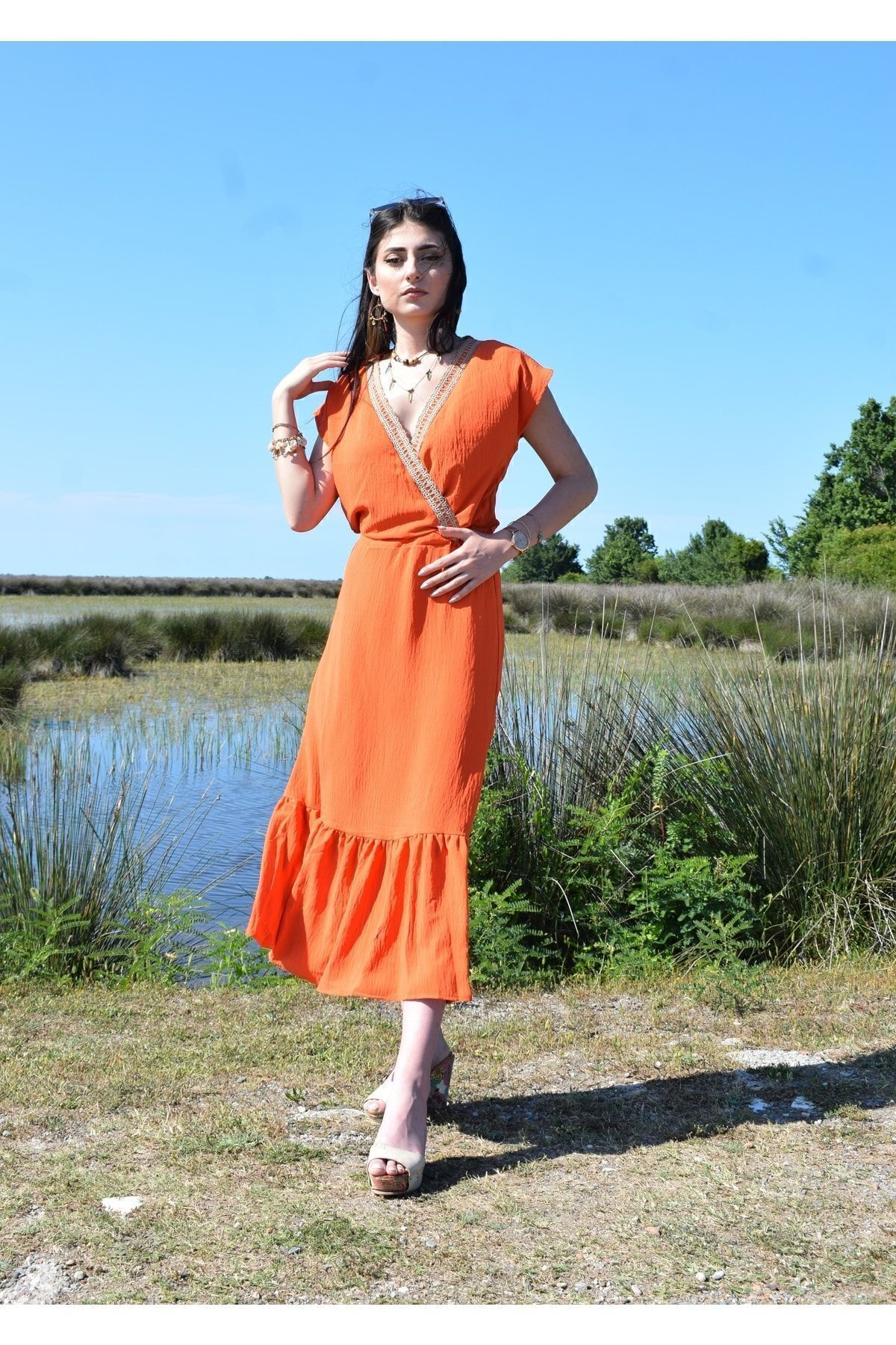 Pasaklı Giyim Kadın Turuncu Hasır Kruvaze Yaka Kısa Kollu Etek Ucu Fırfırlı Uzu