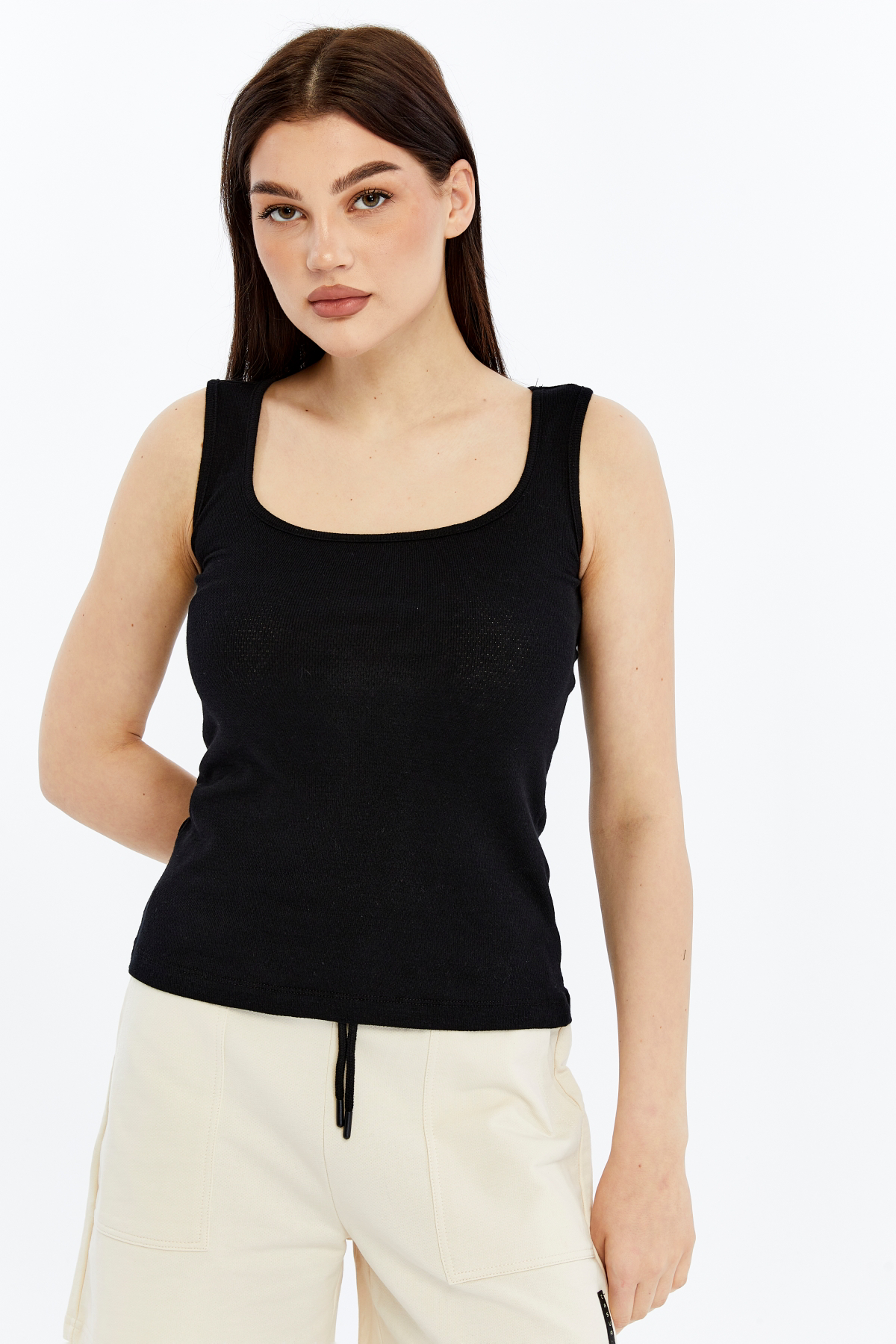 Kadın U Yaka %100 Pamuklu Kolsuz Dokulu Esnek Basic Günlük Tişört