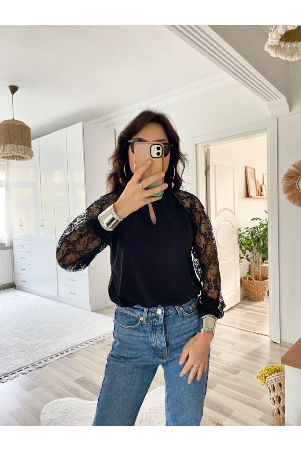 Creis Kadin Uzun Kollu Göğüs Pencere Detay Yaka Boğazli Kollari Tüllü S