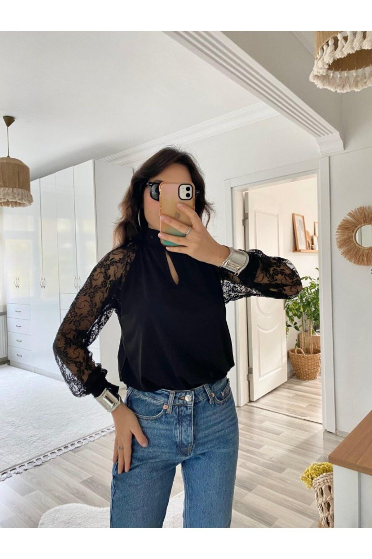 Creis Kadin Uzun Kollu Göğüs Pencere Detay Yaka Boğazli Kollari Tüllü S