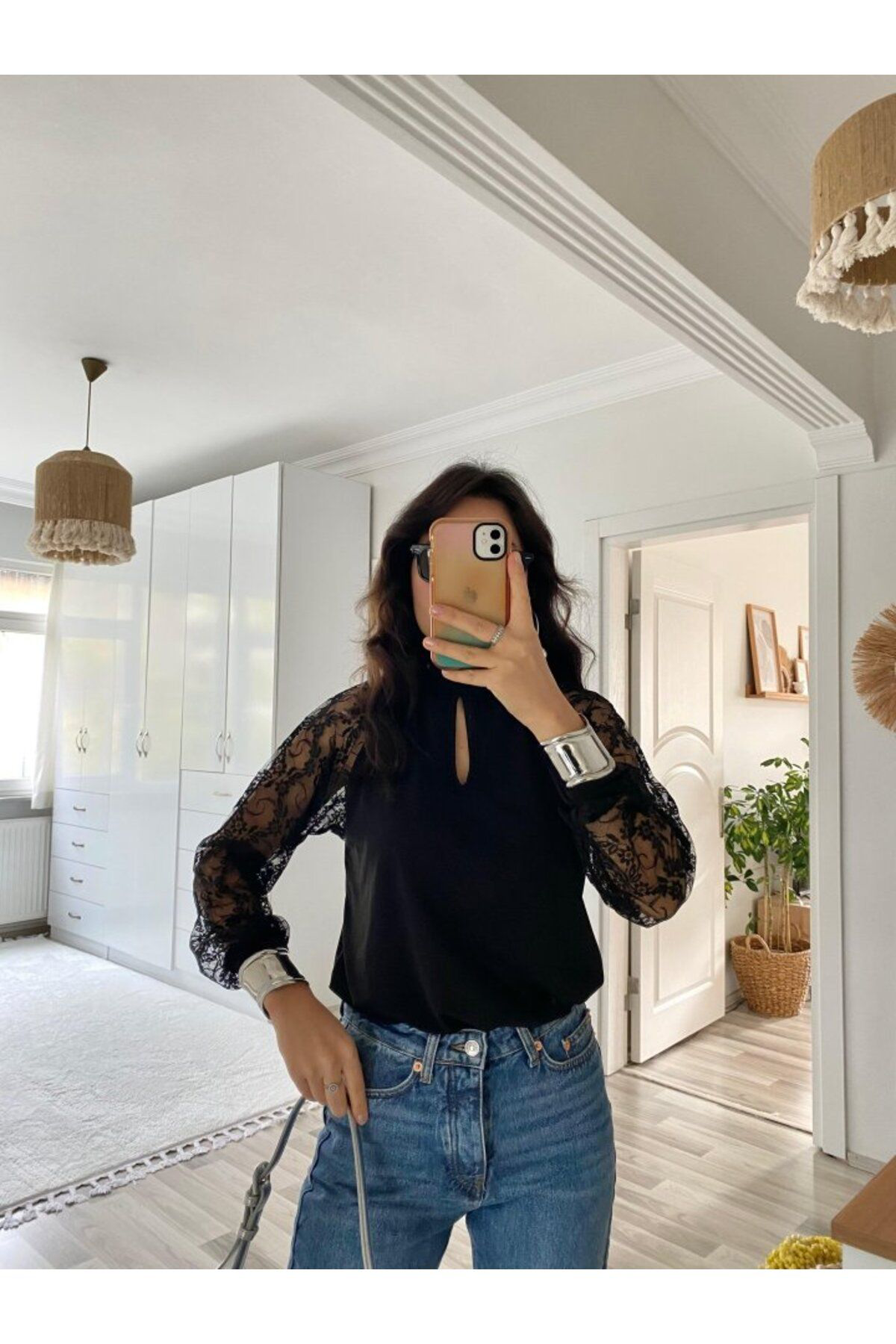 Creis Kadin Uzun Kollu Göğüs Pencere Detay Yaka Boğazli Kollari Tüllü S