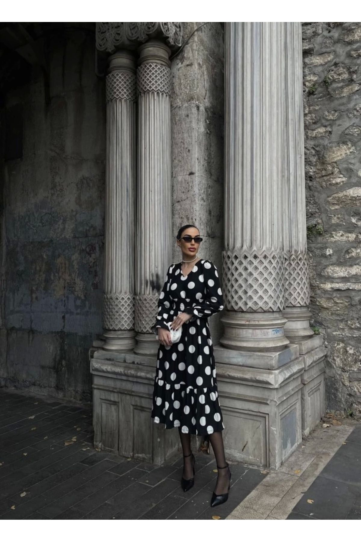 Kadın Uzun Kollu V Yakalı Beli Lastikli Puantiyeli Uzun Krep Elbi