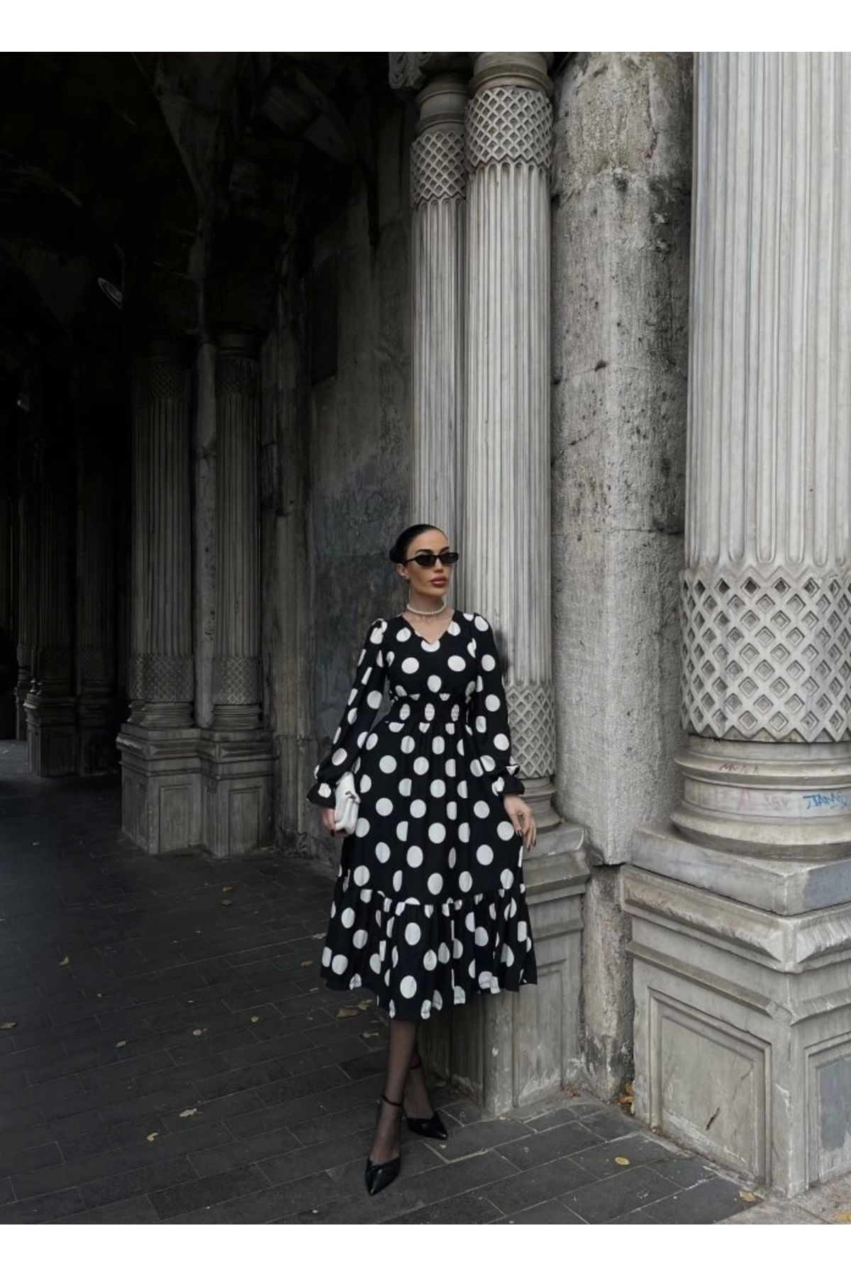 Kadın Uzun Kollu V Yakalı Beli Lastikli Puantiyeli Uzun Krep Elbi