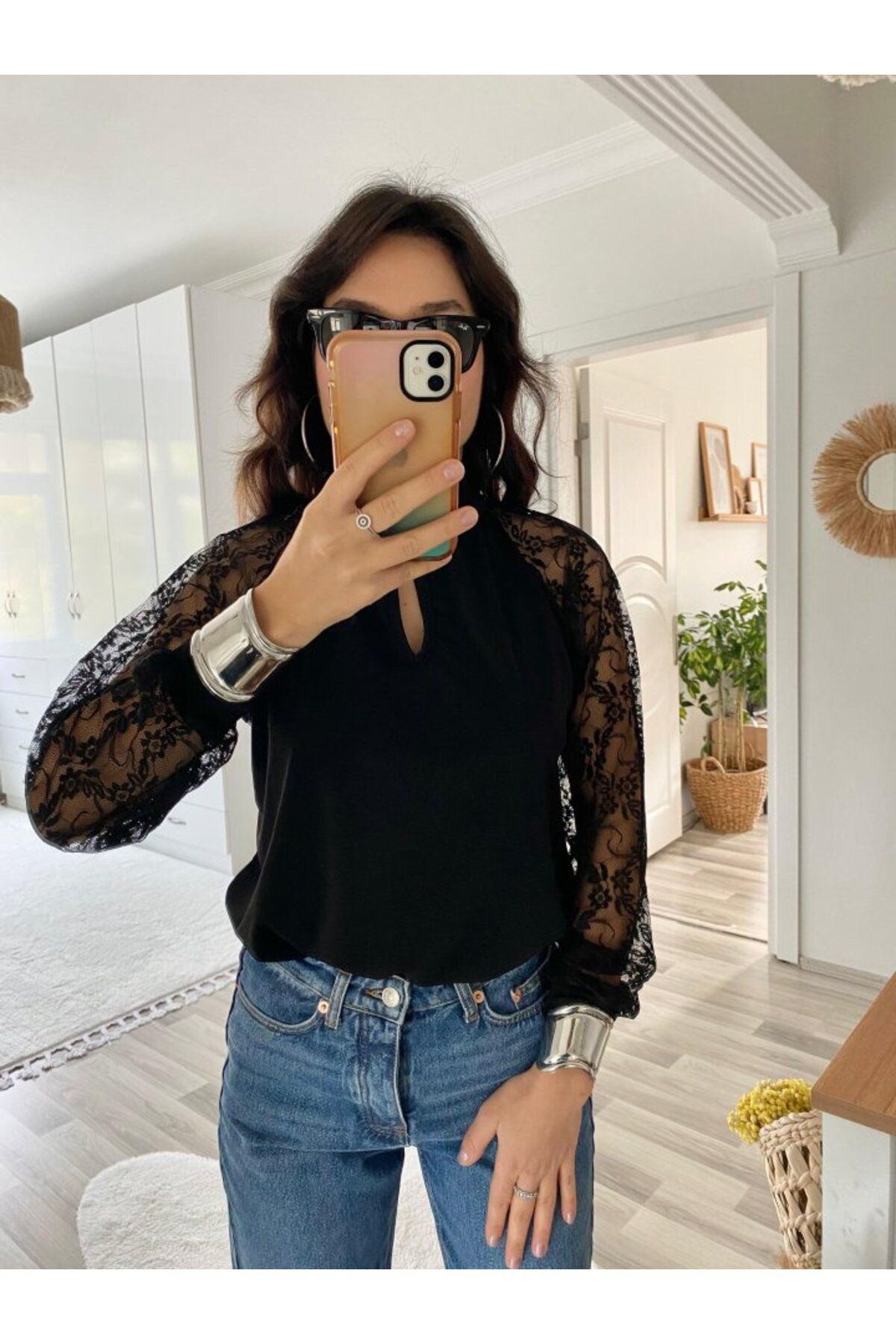 Creis Kadin Uzun Kollu Göğüs Pencere Detay Yaka Boğazli Kollari Tüllü S