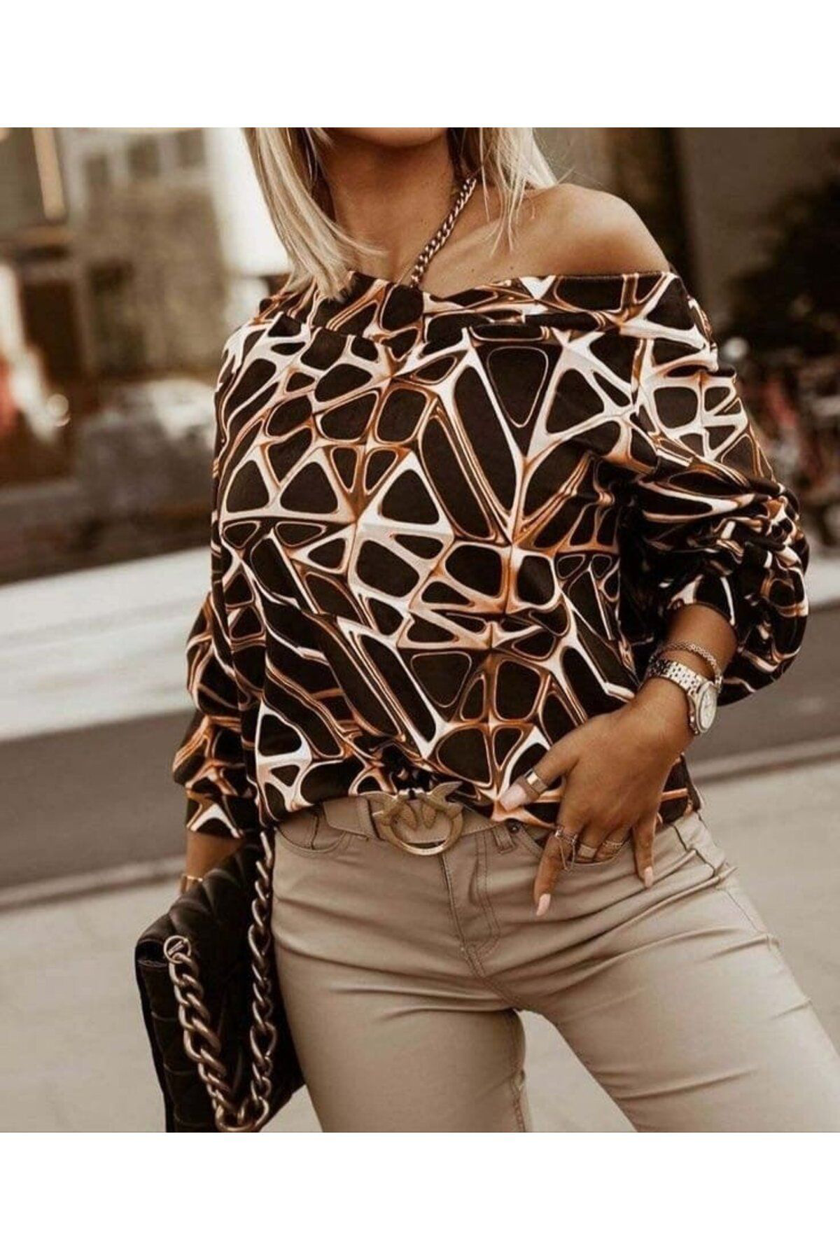 Kadın Uzun Kollu V Yaka Düşük Omuz Geometrik Desen şardonlu Dalgı