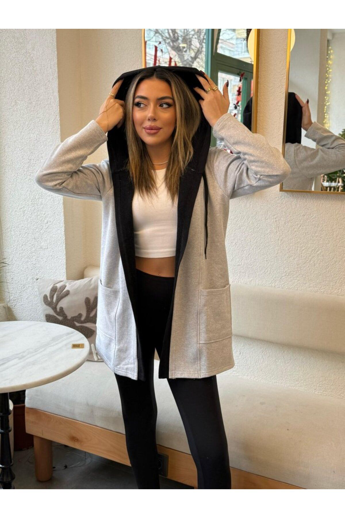 Beste Gürel Kadın Uzun Kollu Kapşonlu Bağcıklı Cepli İki İplik Ceket