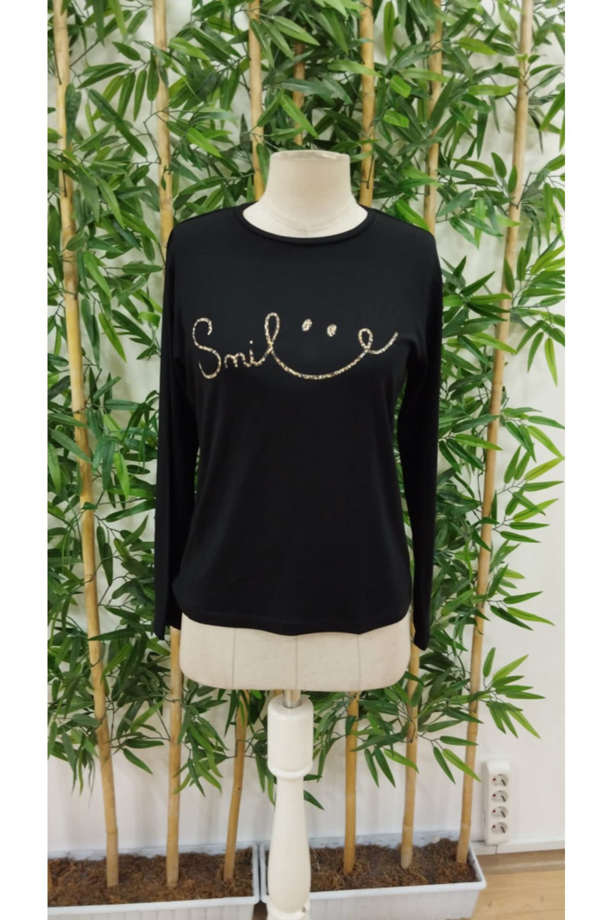 Kadın Uzun Kollu Bisiklet Yaka Gülümseyen Surat Desenli Viskon Bl