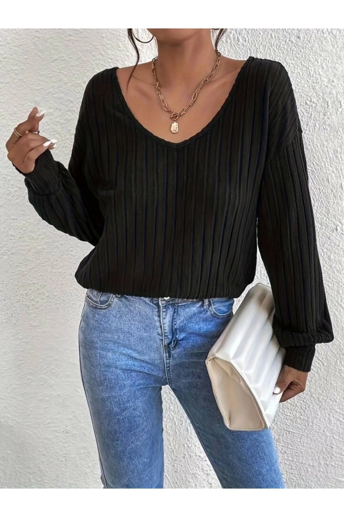 Kadın Uzun Kollu V Yakalı Pencere Sırt Dantel Detaylı Kalın Fitil