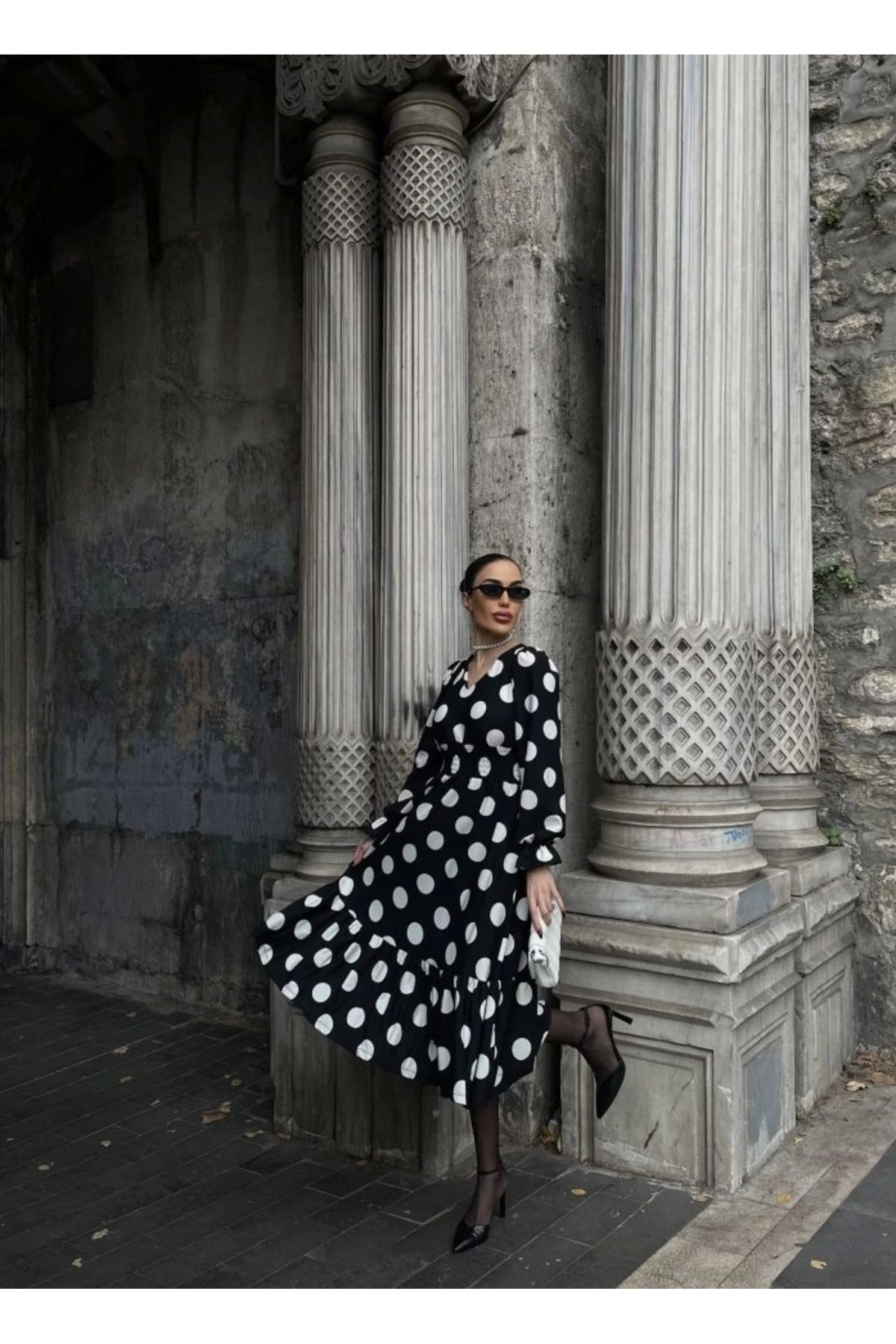 Kadın Uzun Kollu V Yakalı Beli Lastikli Puantiyeli Uzun Krep Elbi