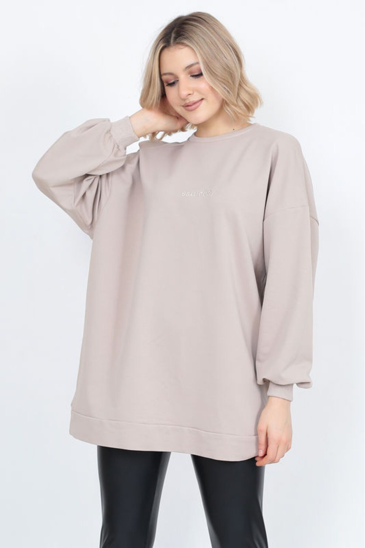 Hebb Club Kadın Uzun Kollu Oversize Sweatshirt Nakişli