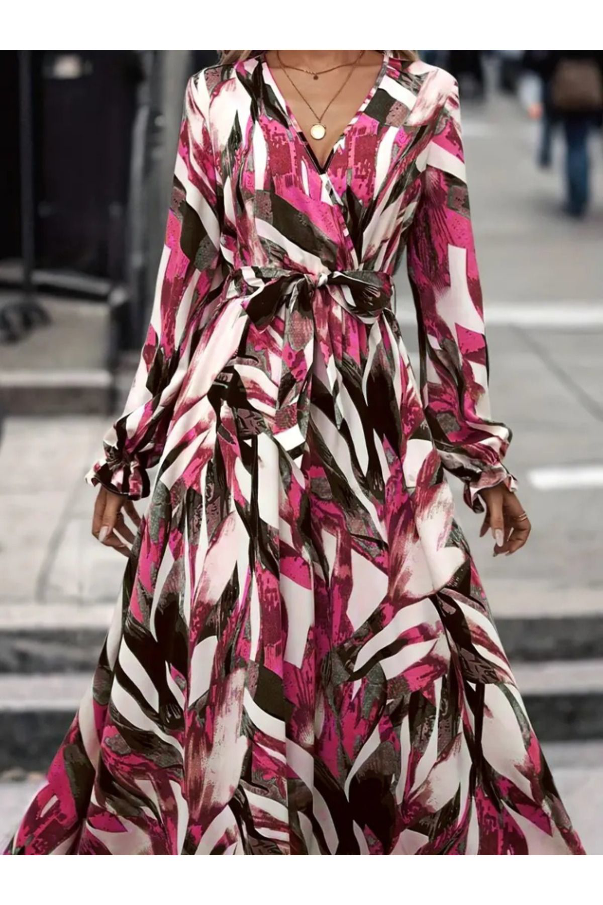 Kadın Uzun Kollu Kruvaze Yaka Belden Kuşaklı Desenli Süprem Elbis