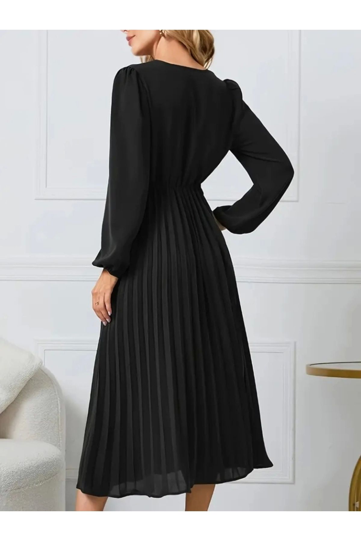 Kadın Uzun Kollu Kruvaze Yaka Belinde Toka Detaylı Pileli Uzun It