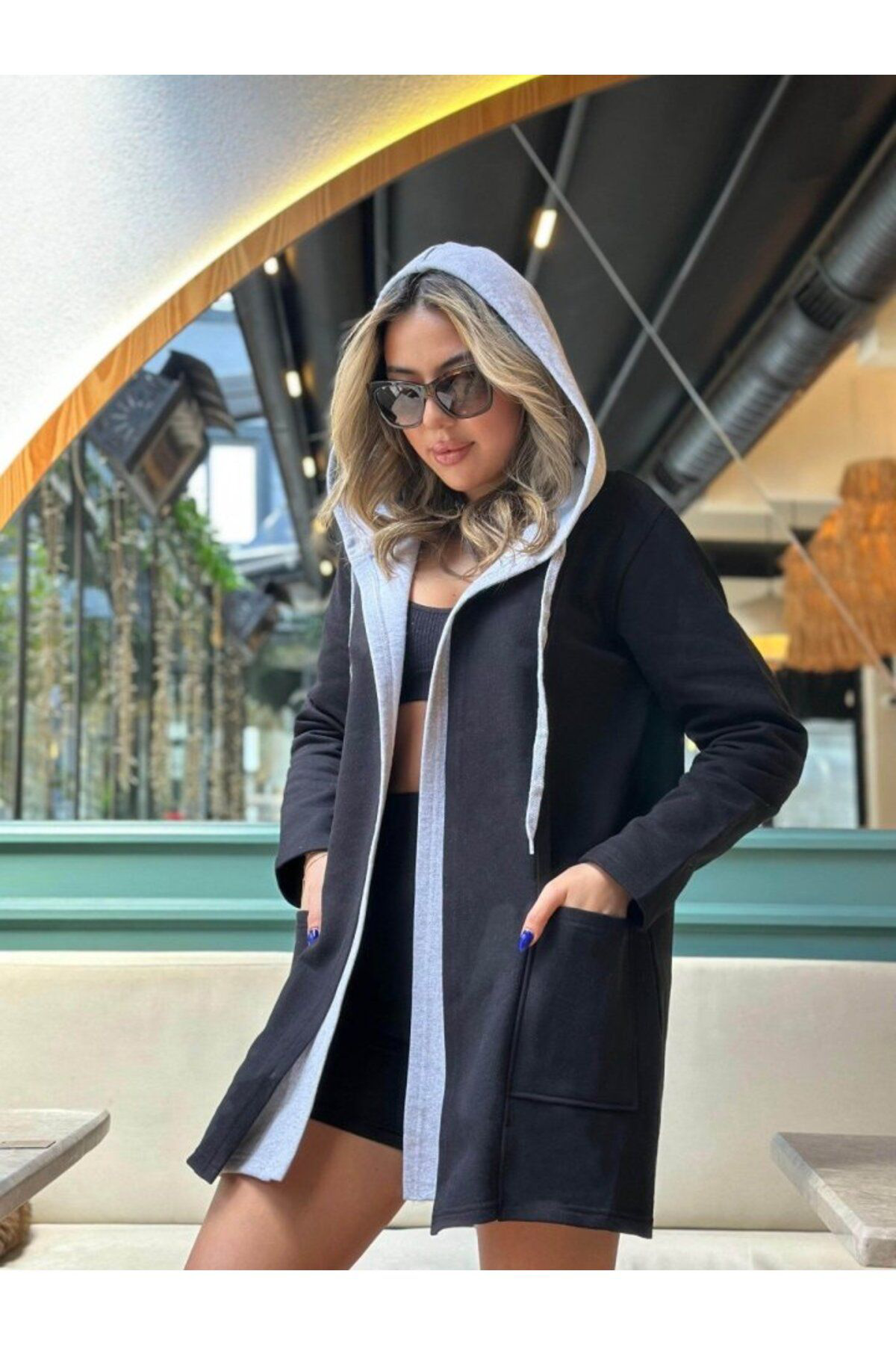 Beste Gürel Kadin Uzun Kollu Kapşonlu Bağcikli Cepli İki İplik Ceket