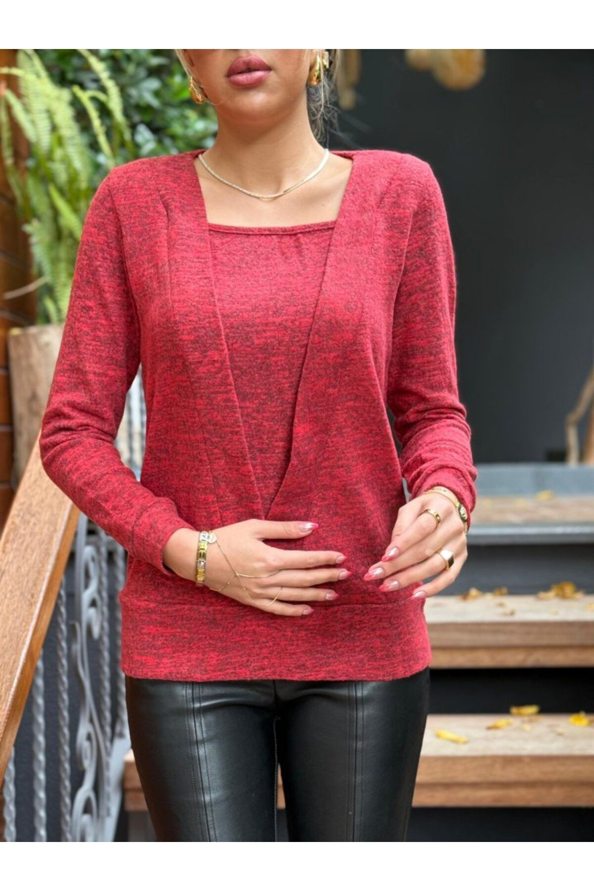 Kadın Uzun Kollu Kruvaze Yaka Kol Ve Etek Ucu Manşet Detay Yumoş 