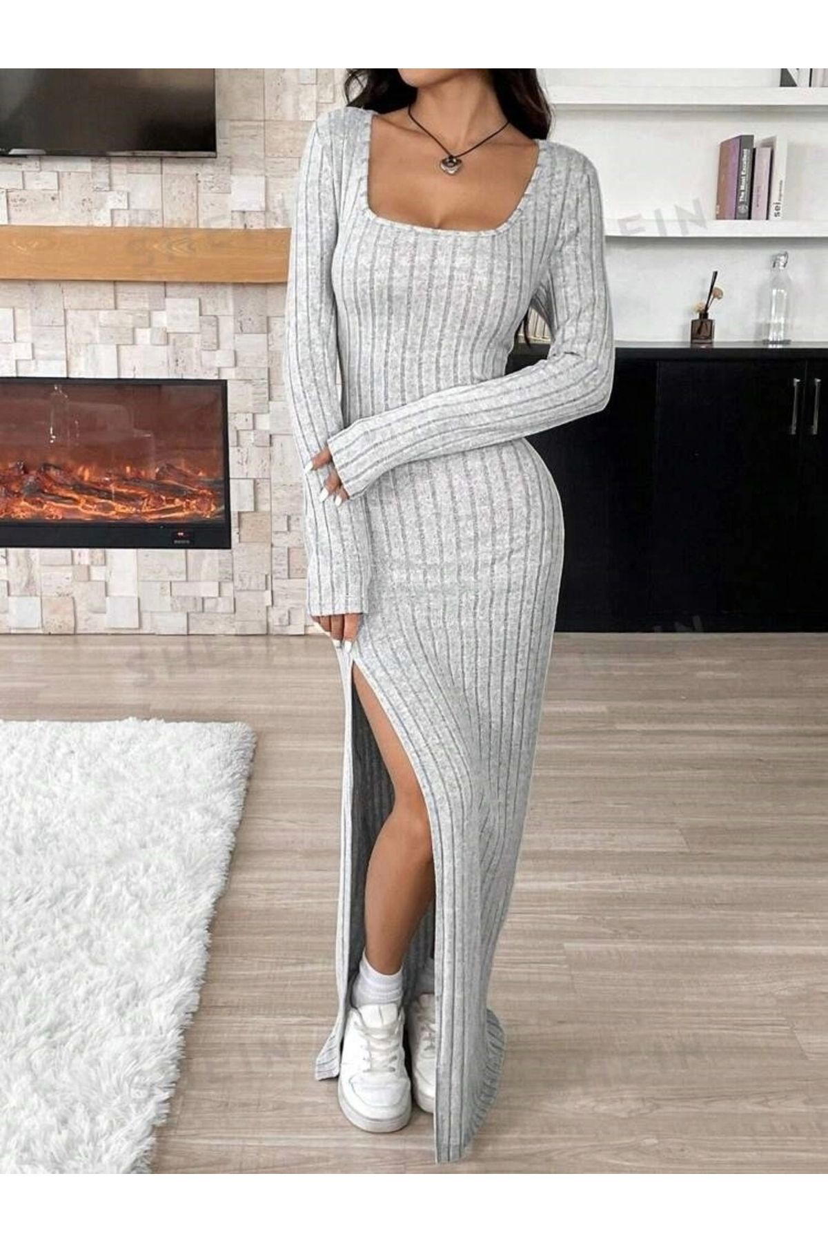 Kadın Uzun Kollu Kare Yaka Derin Yırtmaçlı Detaylı şardonlu Kaşko