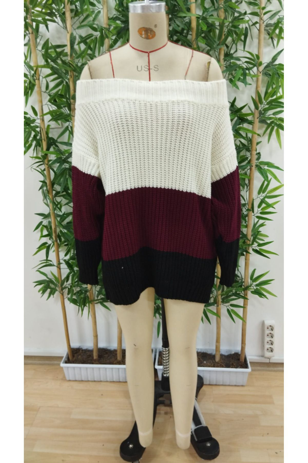 Kadın Uzun Kollu Madonna Yaka çizgi Desenli Salaş Triko