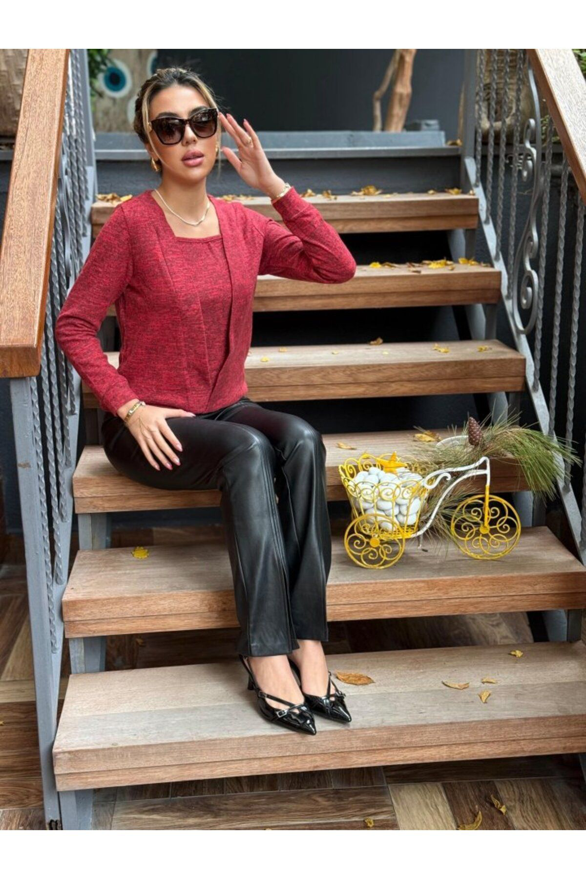 Kadın Uzun Kollu Kruvaze Yaka Kol Ve Etek Ucu Manşet Detay Yumoş 