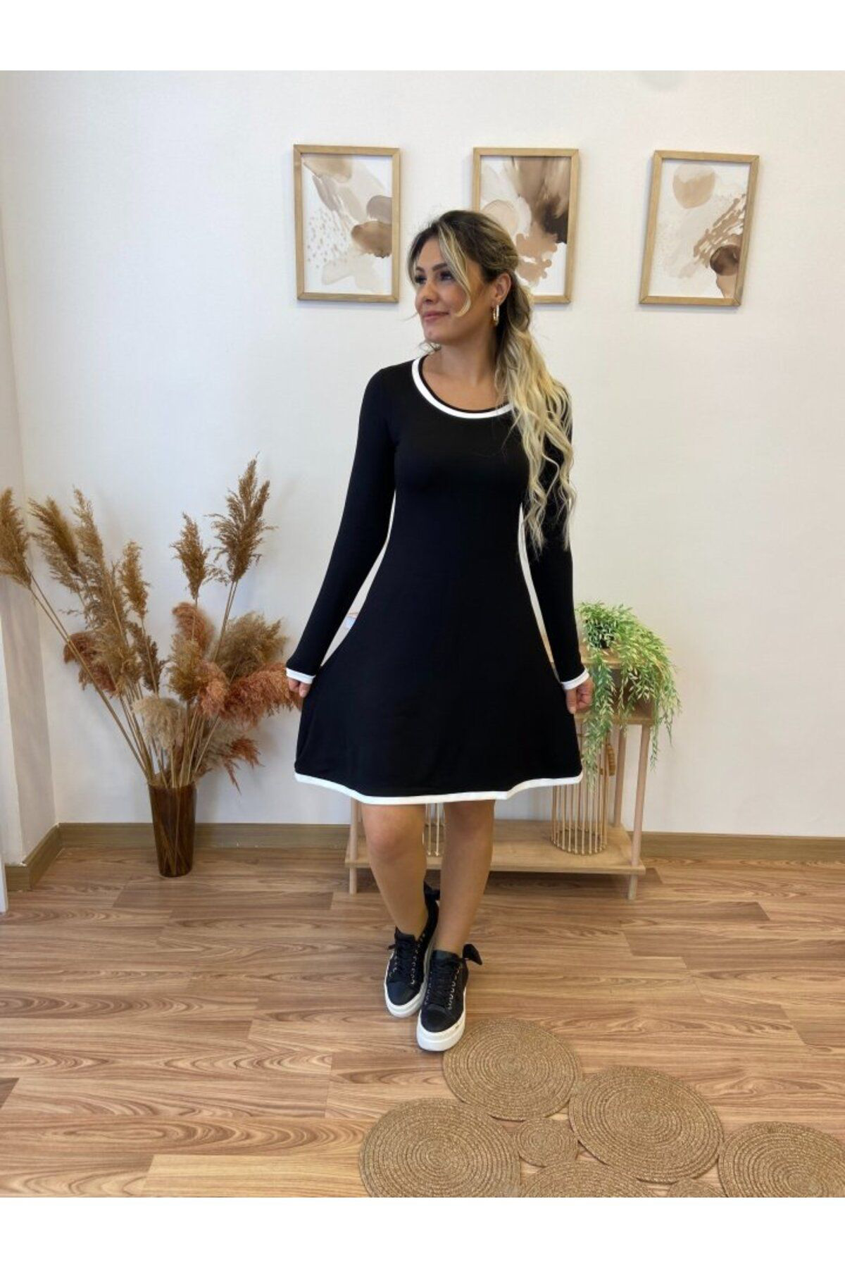 Kadın Uzun Kollu Derin Yuvarlak Yakalı Kısa Viskon Iki Iplik Elbi