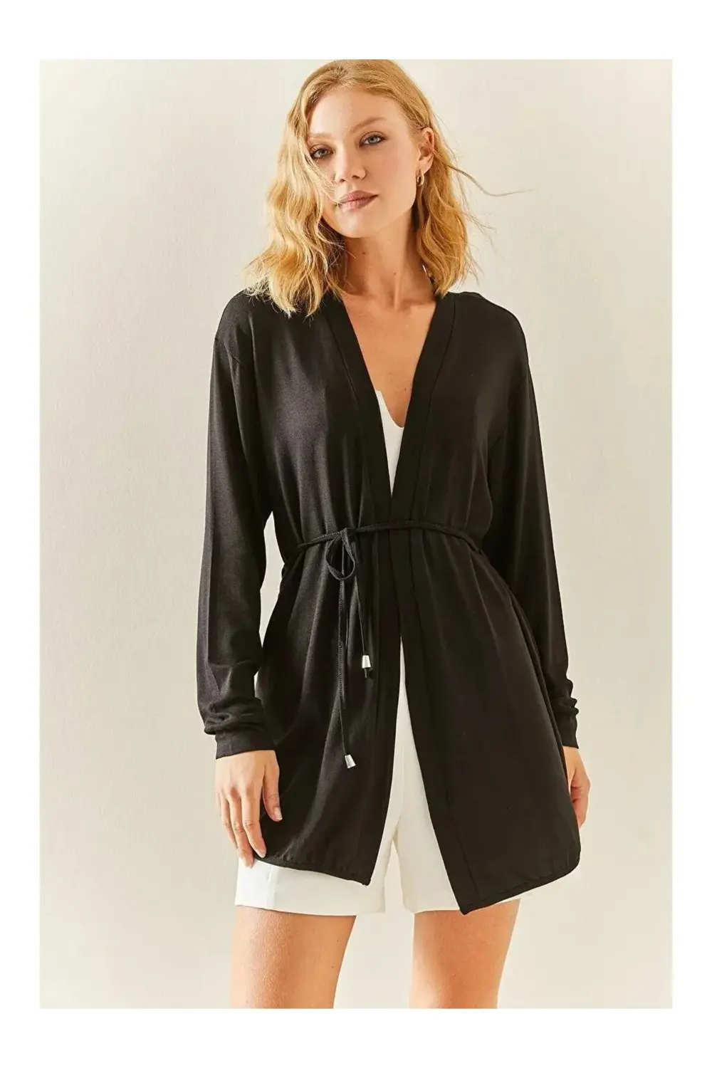 Kadın Uzun Kollu Bağcık Detay Hırka