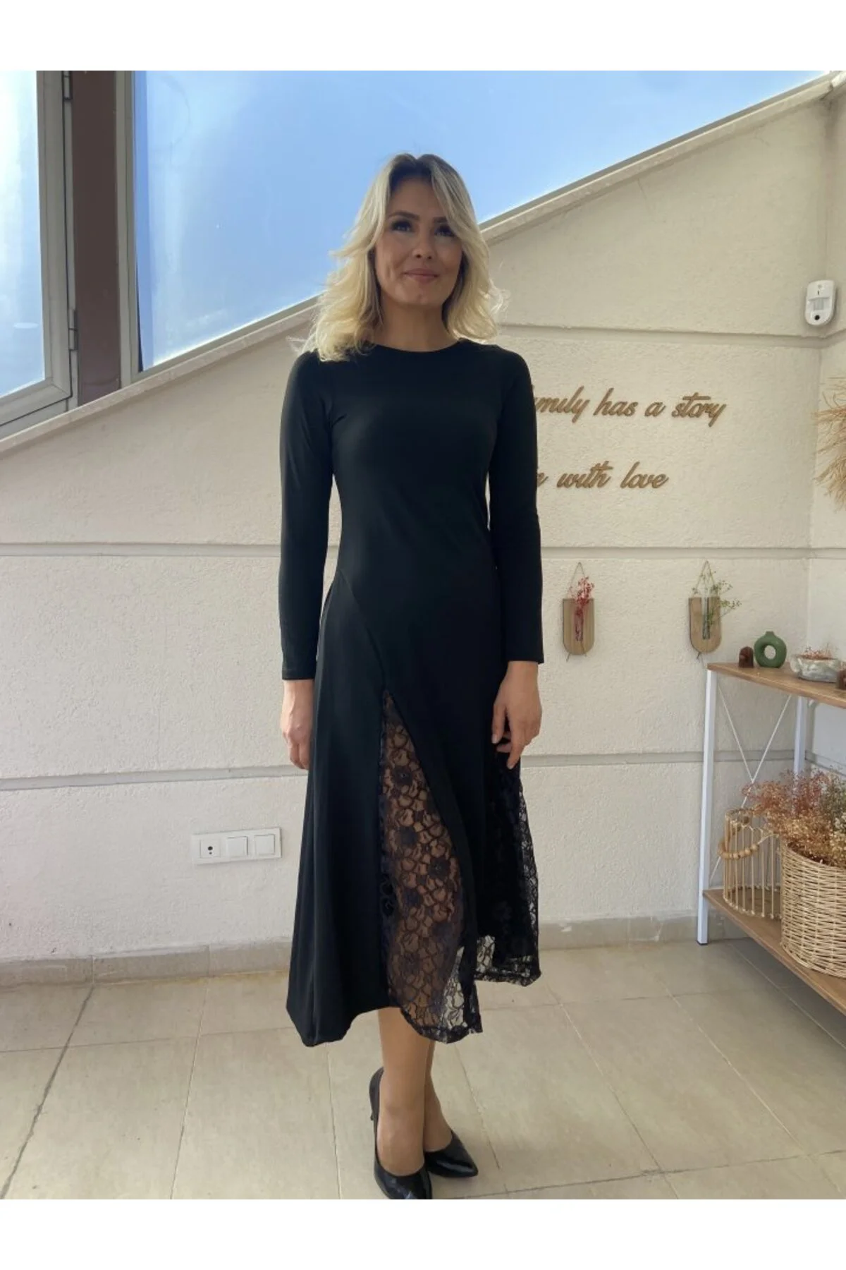 Kadın Uzun Kollu Bisiklet Yaka Sırt Dekolteli Dantel Yırtmaçlı Uz