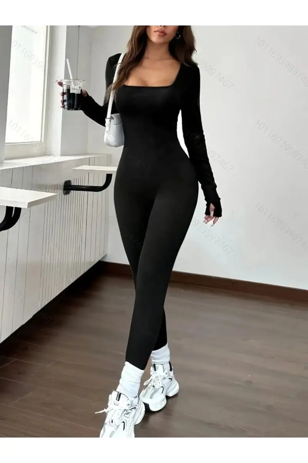 Kadın Uzun Kollu Kare Yakalı Fermuarlı Parmaktan Geçmeli Dalgıç T