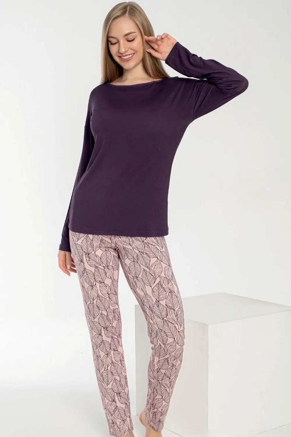 Kadın Uzun Kollu Pijama Takımı (1 adet)