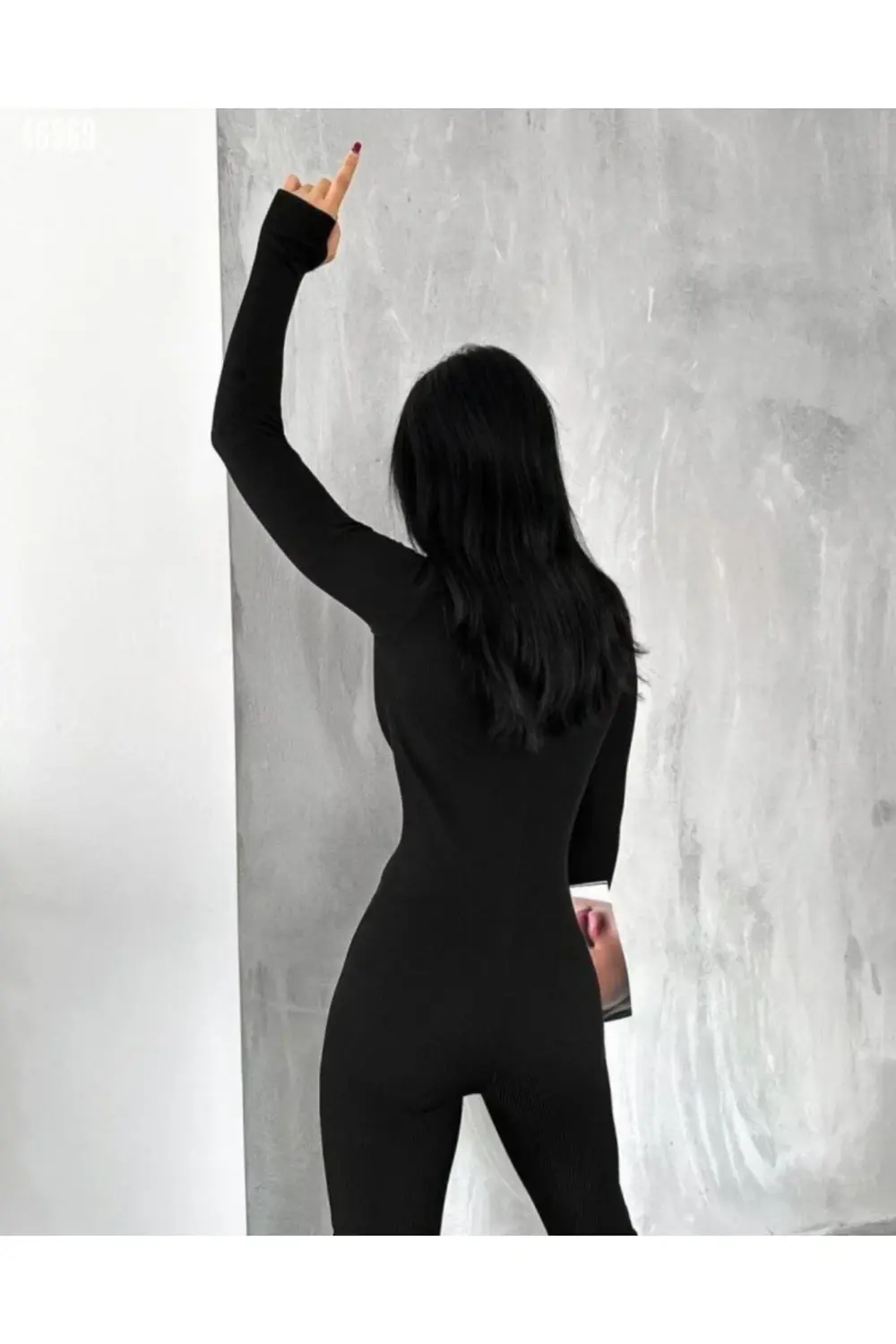 Kadın Uzun Kollu V Yaka Parmak Geçirmeli Detay Kaşkorse Tulum