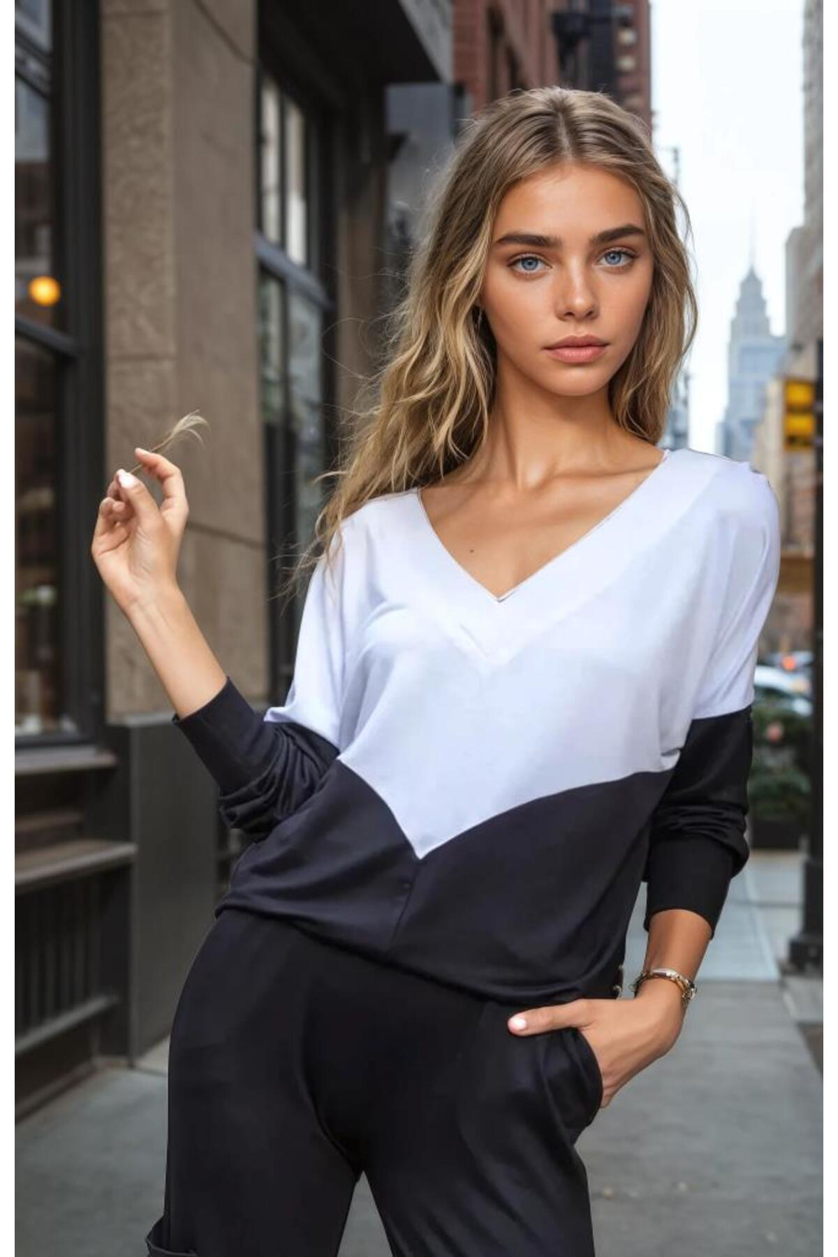 Kadın V Yaka Color Block Yumuşak Dokulu Rahat 3 Iplik Penye Bluz