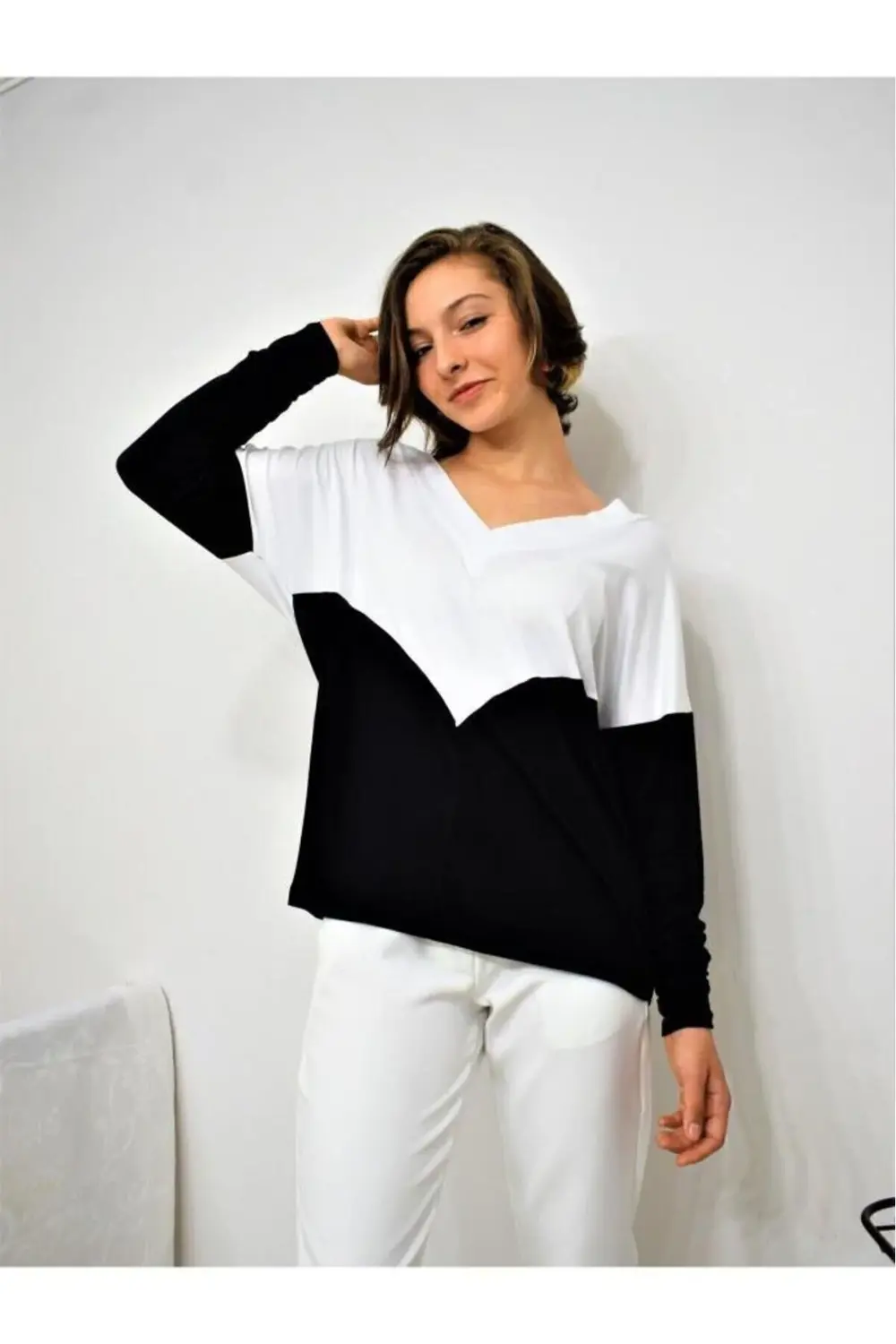 Kadın V Yaka Color Block Yumuşak Dokulu Rahat 3 Iplik Penye Bluz