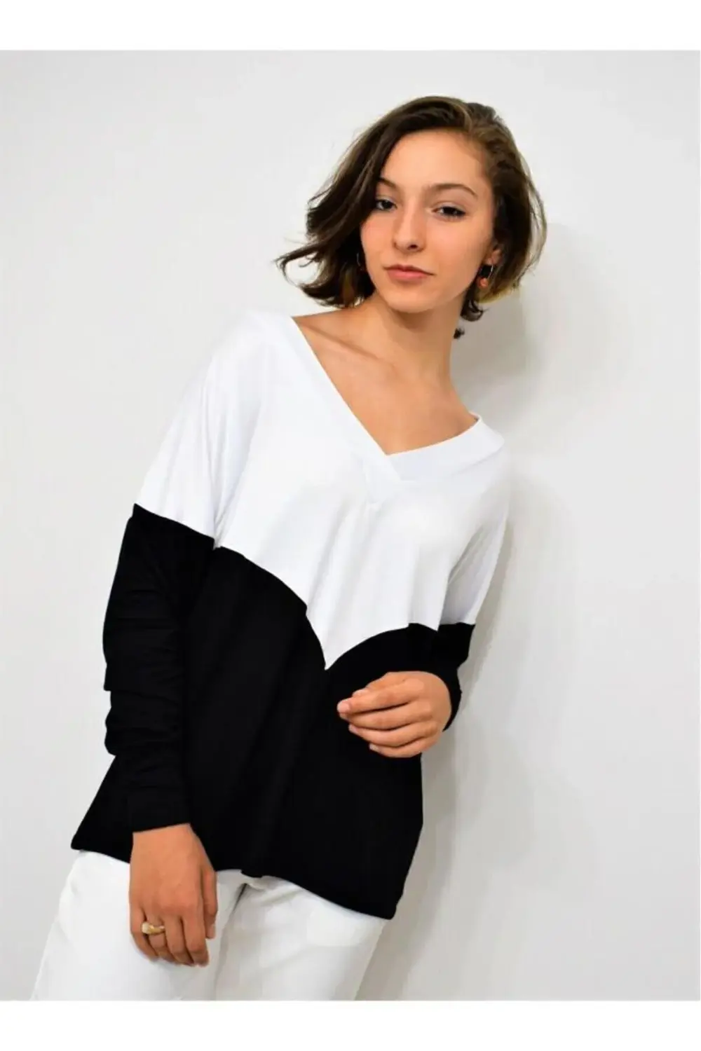 Kadın V Yaka Color Block Yumuşak Dokulu Rahat 3 Iplik Penye Bluz