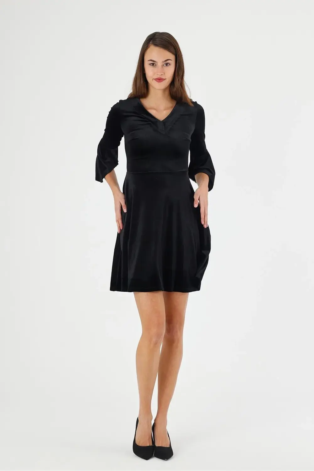 Kadın V Yaka Kolu Volan Detaylı Kadife Kısa Elbise 4460-95