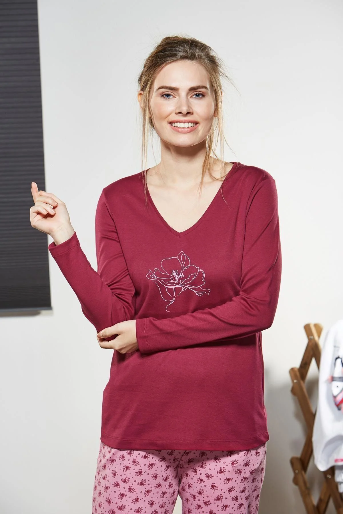 Kadın V Yaka Pijama Takımı 21159