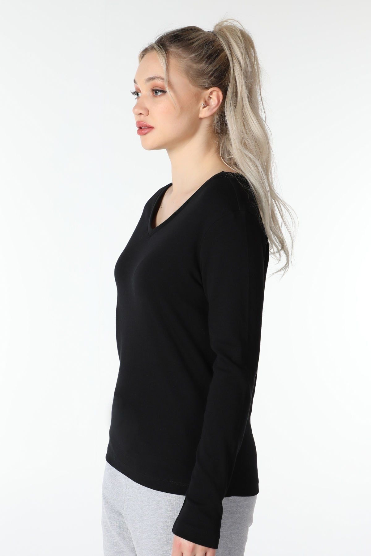 Kadın V Yaka Uzun Kollu Regular Fit Basic Tişört Siyah