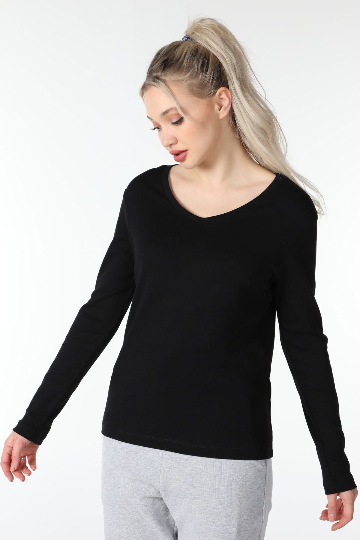 Kadın V Yaka Uzun Kollu Regular Fit Basic Tişört Siyah