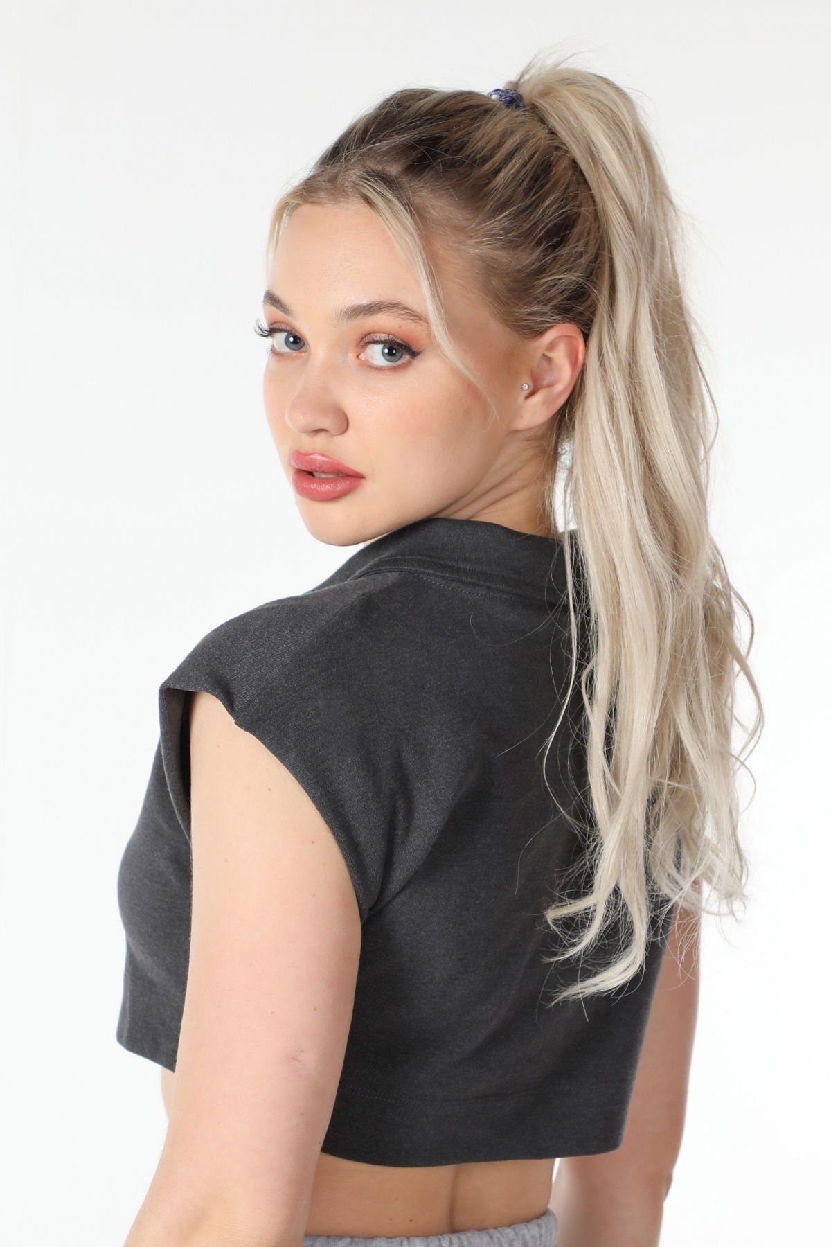 Defys Kadin Yaka Detayli Crop Antrasit