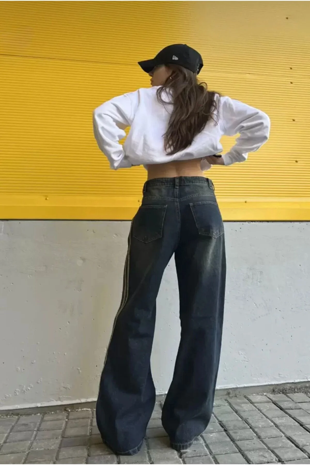 KADIN YANI ŞERİT DETAYLI YIKAMALI BAGGY JEAN