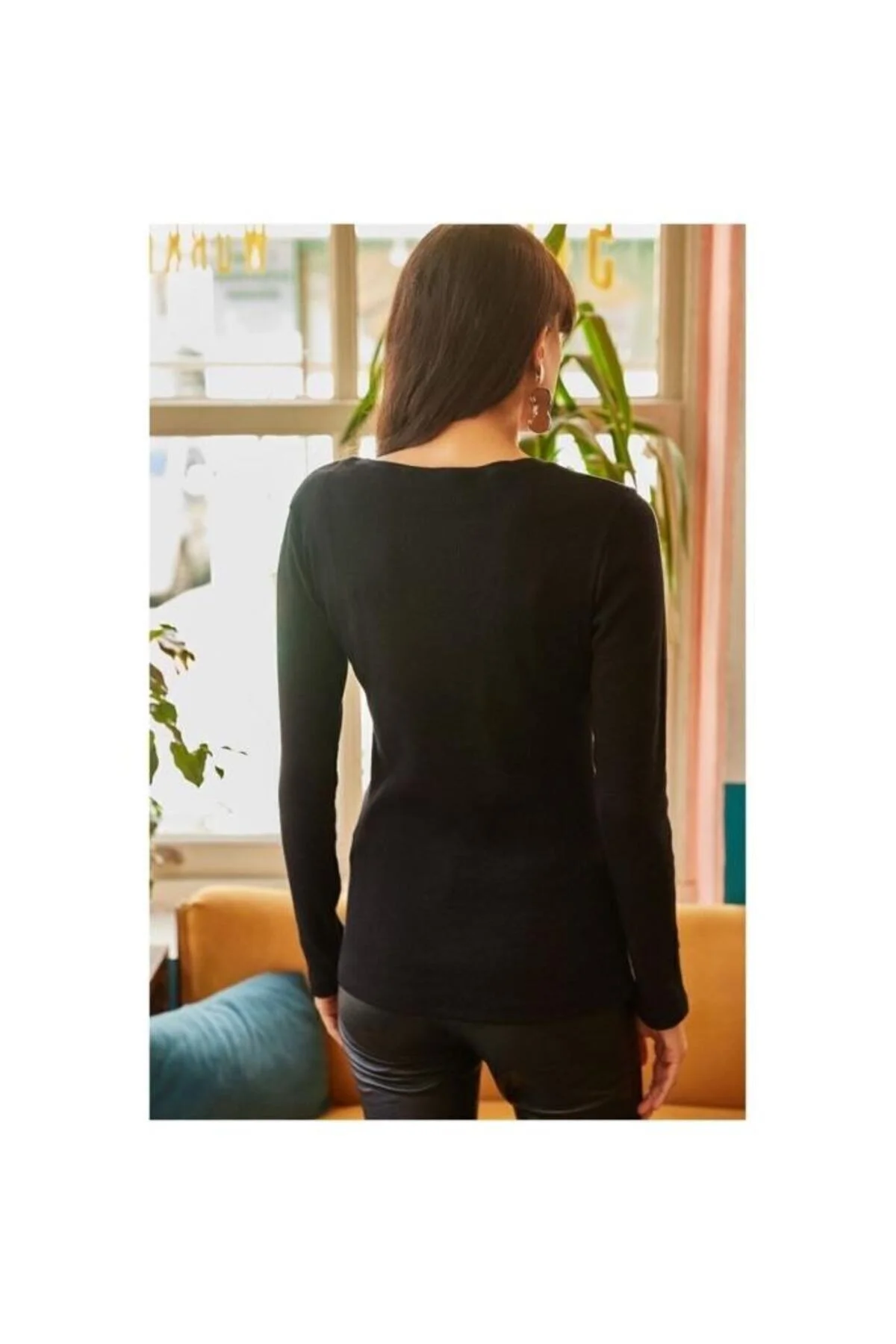 Kadın Yarım Patlı Çıtçıtlı Uzun Kollu Geniş Yuvarlak Yaka Kaşkorse Bluz K5578143