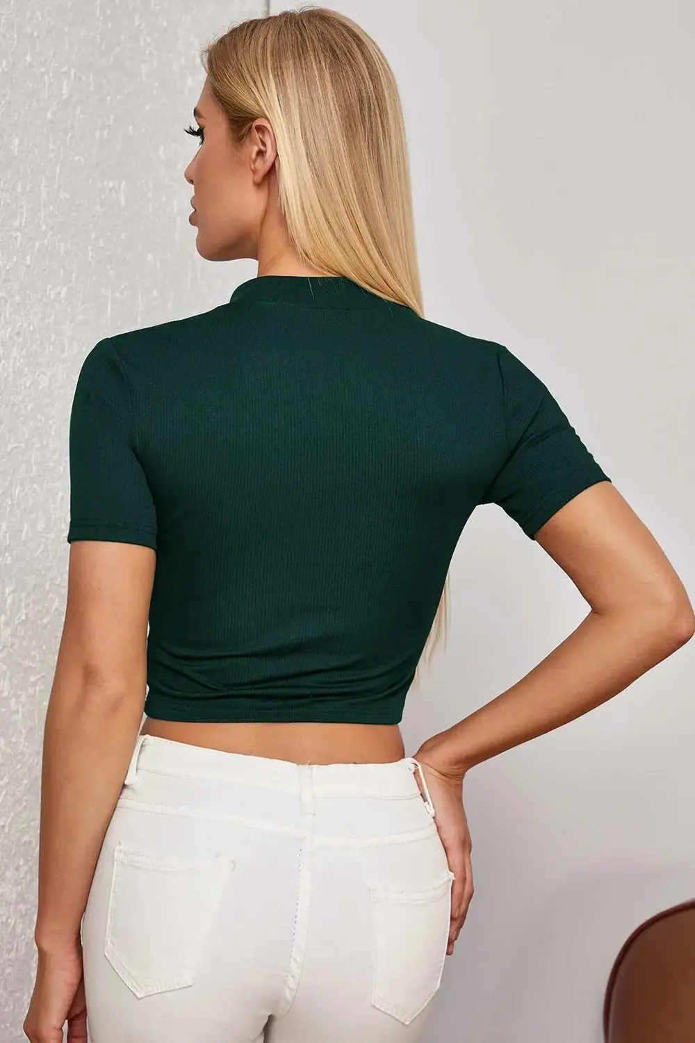 Kadın Yeşil Yarım Fermuarlı Ve Kısa Kollu Crop Top Bluz