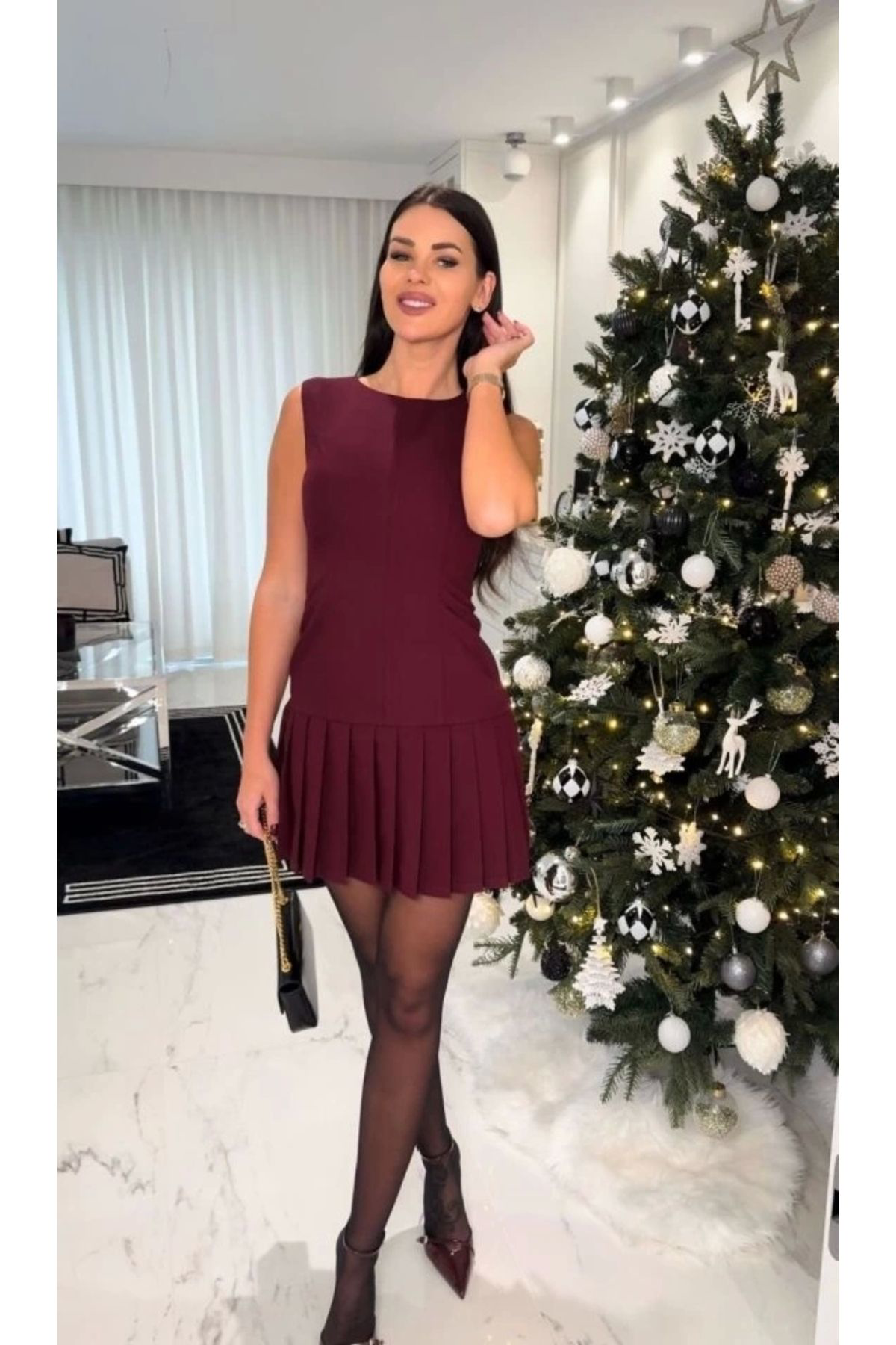 Kadın Yılbaşı Özel Bisiklet Yaka Kolsuz Eteği Pileli Ini Elbise