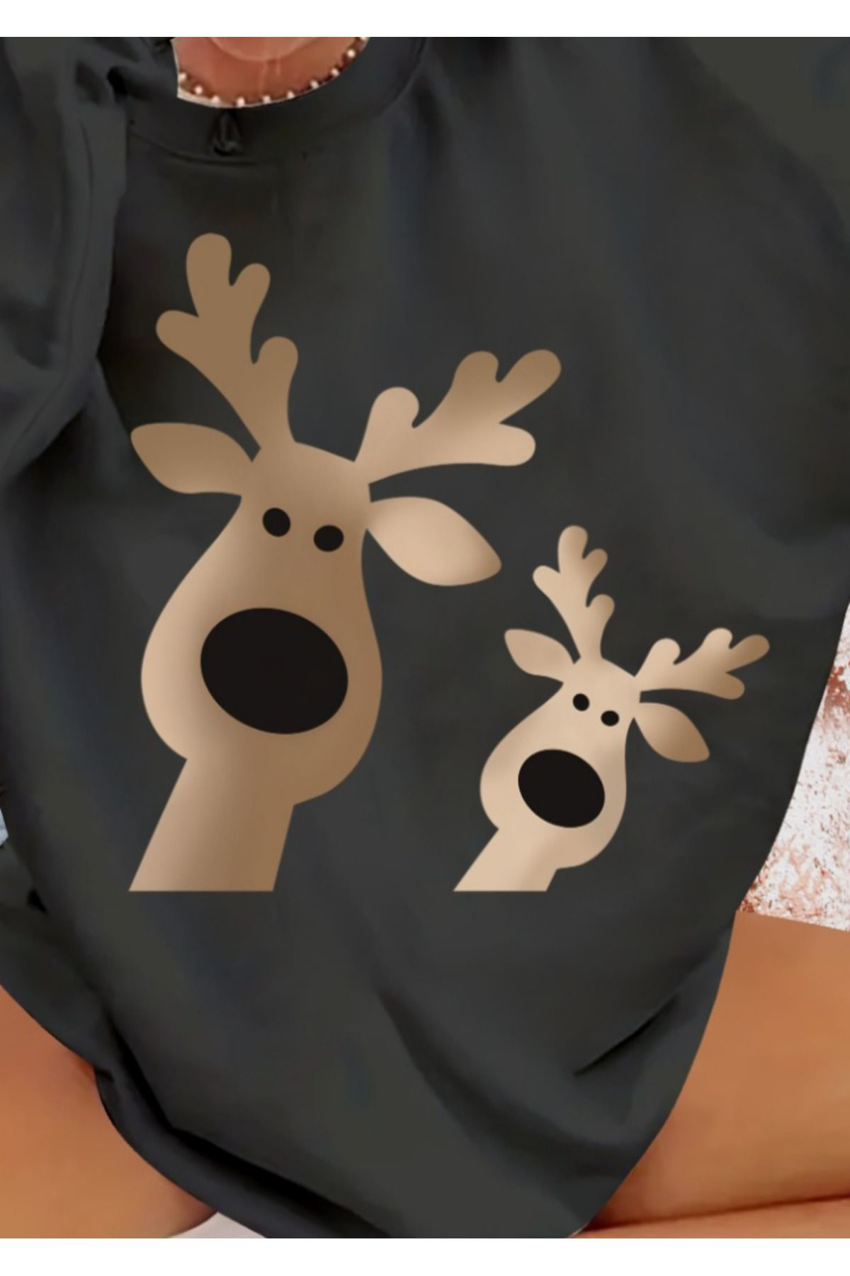 Kadın Yılbaşı Özel Uzun Kollu Bisiklet Yaka Geyik Desenli Viskon 