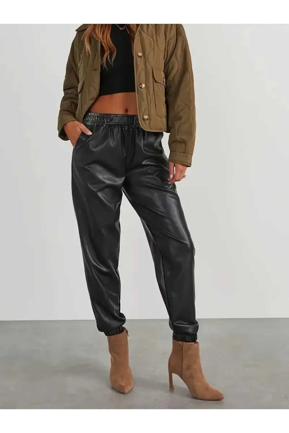 Kadın Yüksek Bel Lastikli önü Düğmeli Deri Pantolon