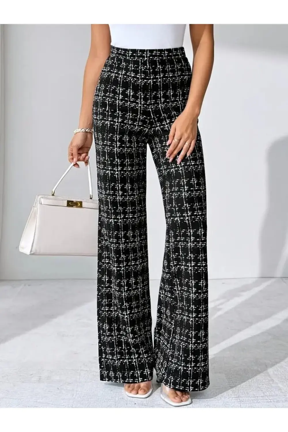 Kadın Yüksek Bel Paçaya Doğru Geniş Dokuma Pantolon