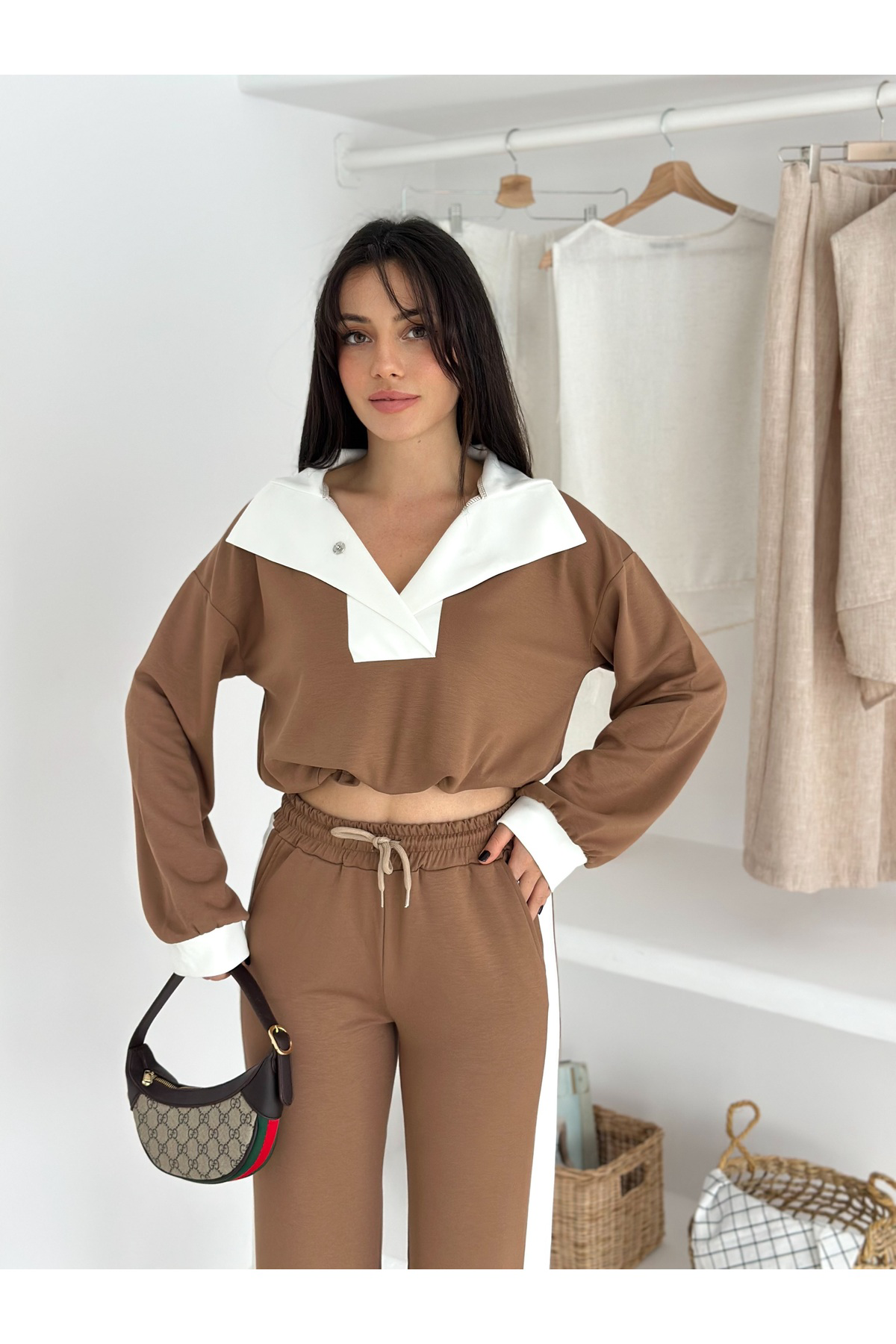 Fiolin Kadın Yumuşak Doku Rahat Modal Kumaş Devrik Yaka Eşofman Takımı