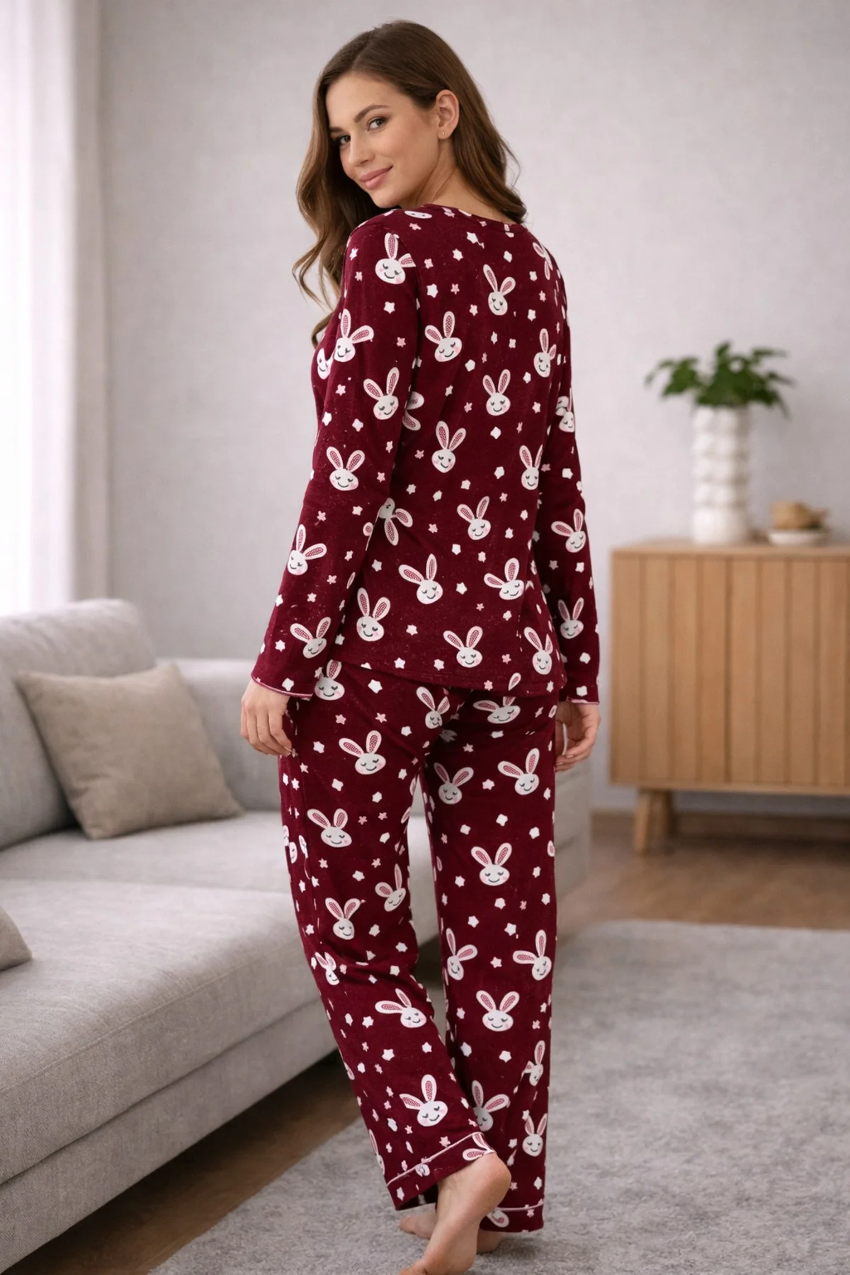 Kadın Yuvarlak Yaka Alt Üst Pijama Takımı Borda Tavşan Desenli 4 