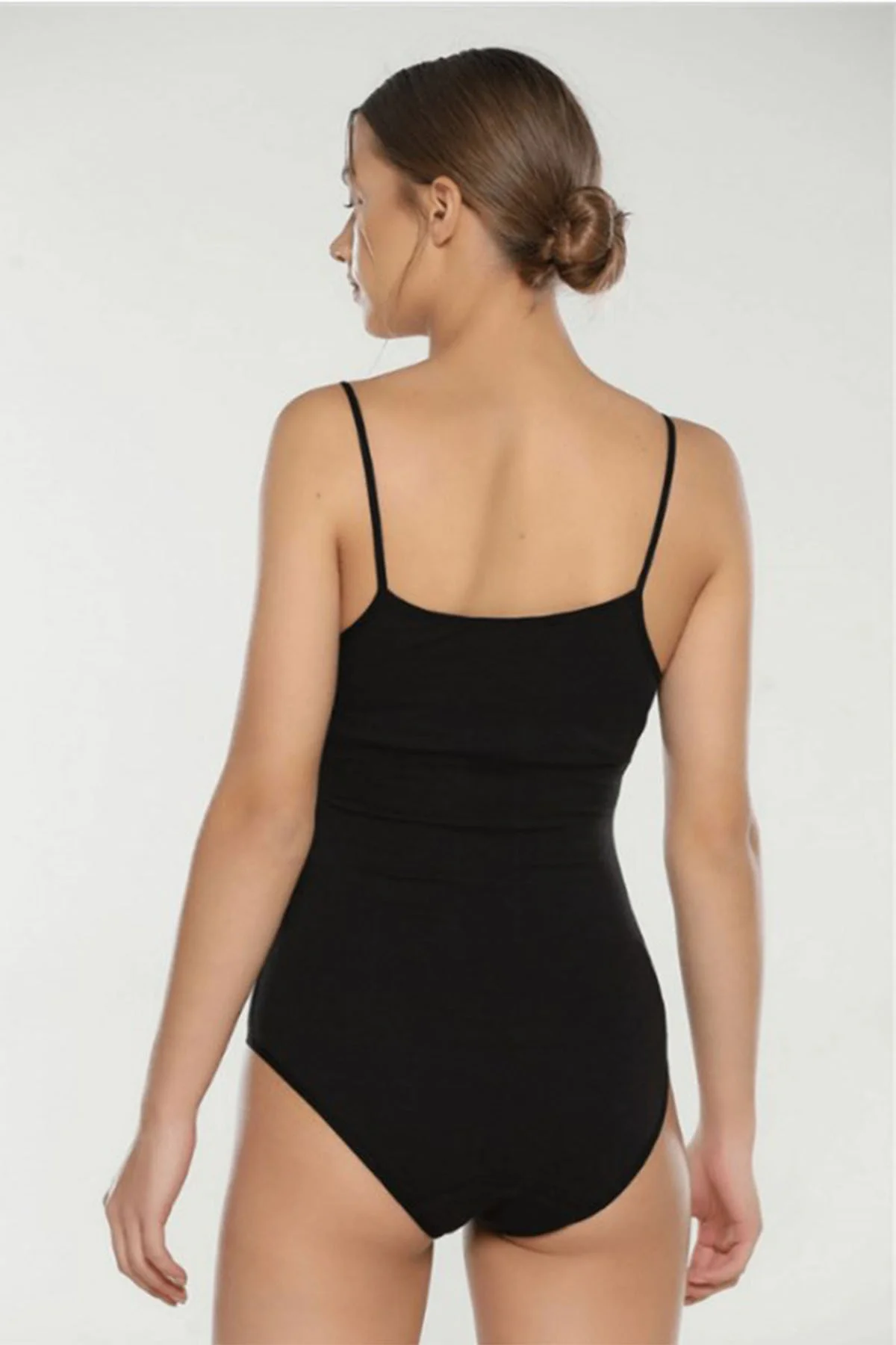 Kadın Zıbın İp Askılı Kancalı Body Atlet 6'lı Paket 0066 Kadın Zıbın İp Askılı Kancalı Body Atlet 6'lı Paket 0066