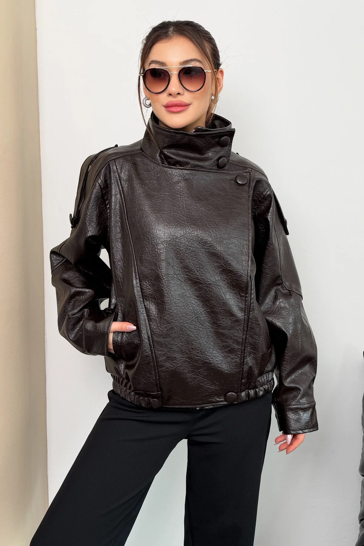 Kadın ZR Model Oversize Viral Yüksek Yaka Acı Kahve Deri Ceket