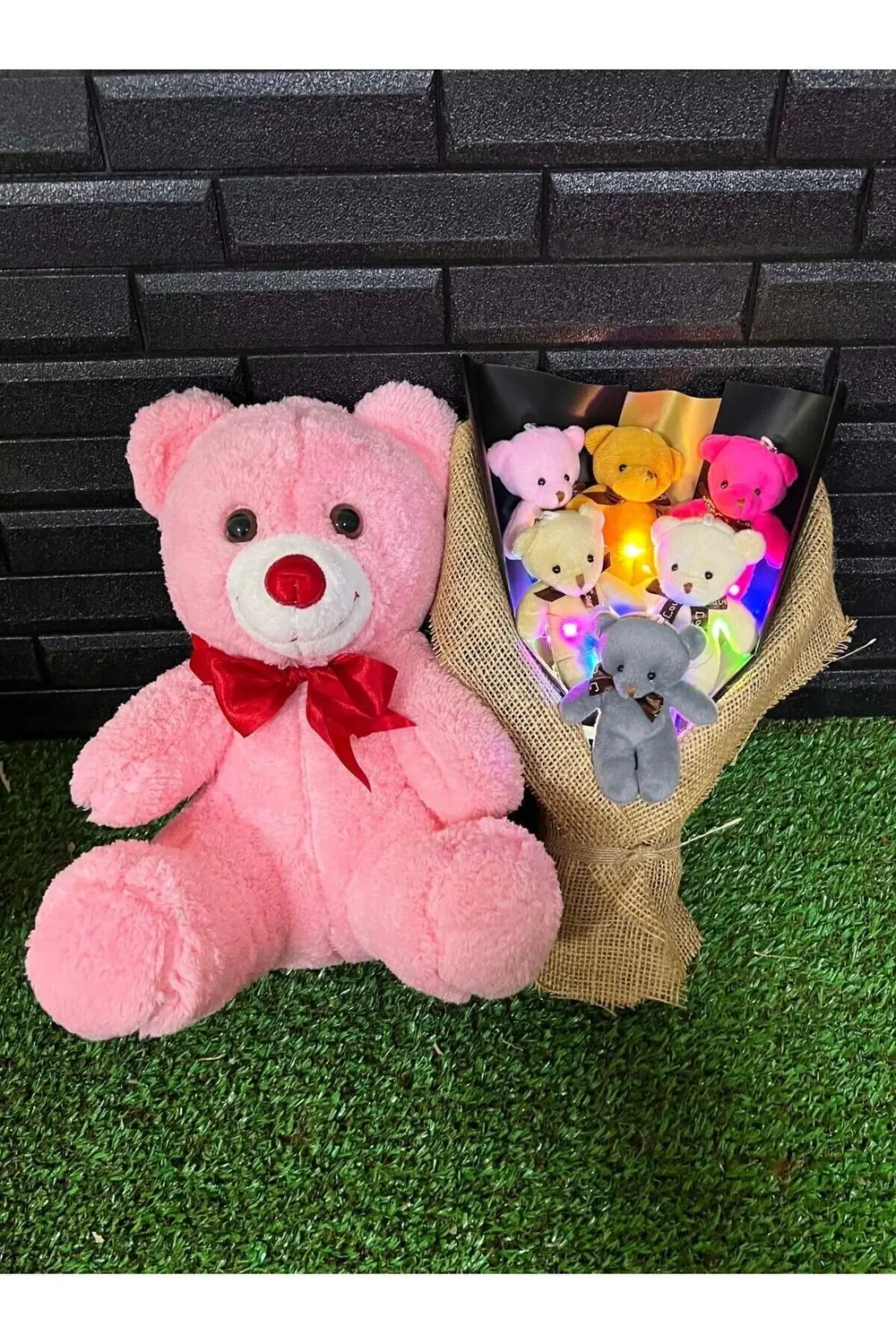 Kadina Hediye 35cm Pembe Ayıcık ve Rengarenk Işıklı 6lı Ayıcık Bu